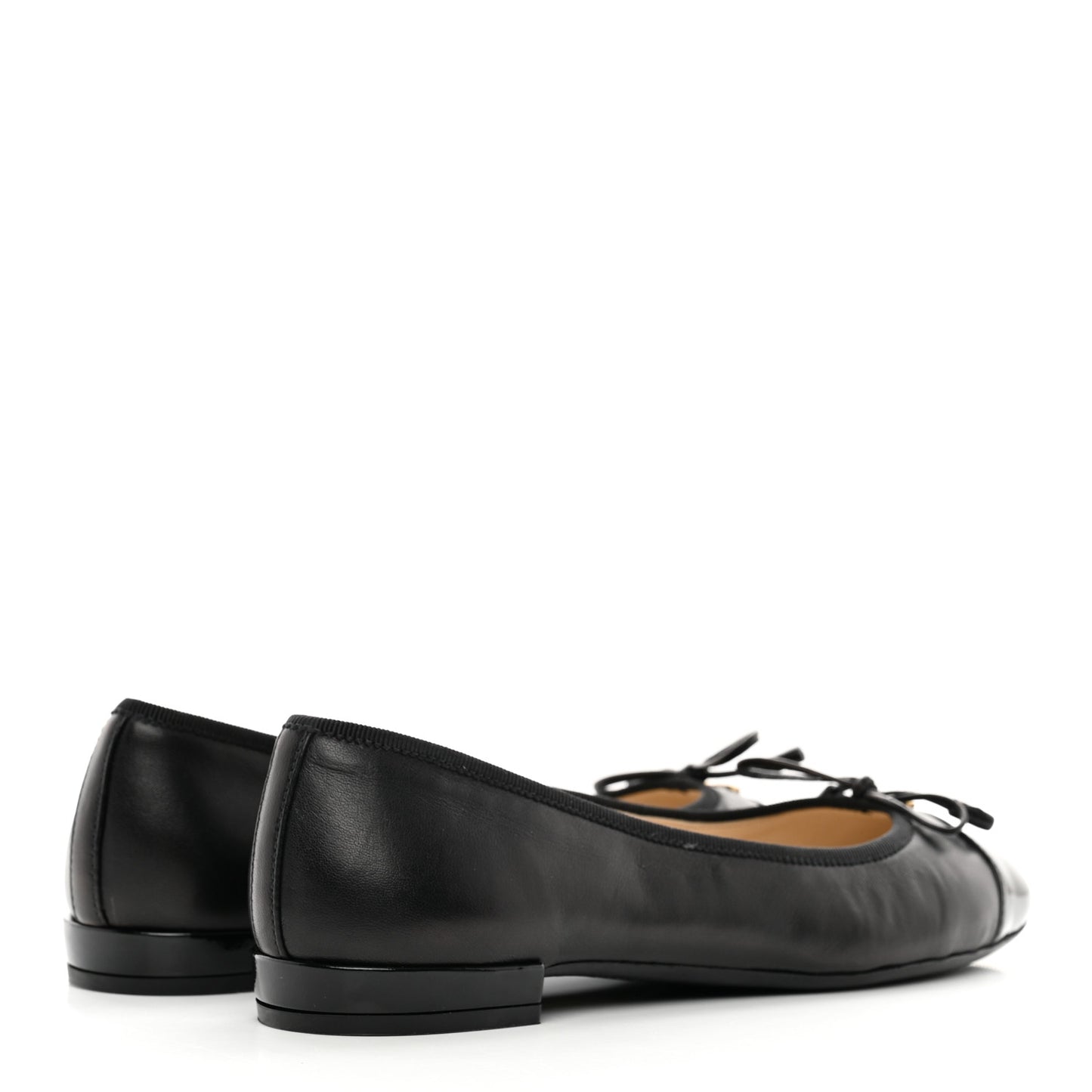 Nappa Vernice Cap Toe Logo Bow Ballerina Flats 35 Black