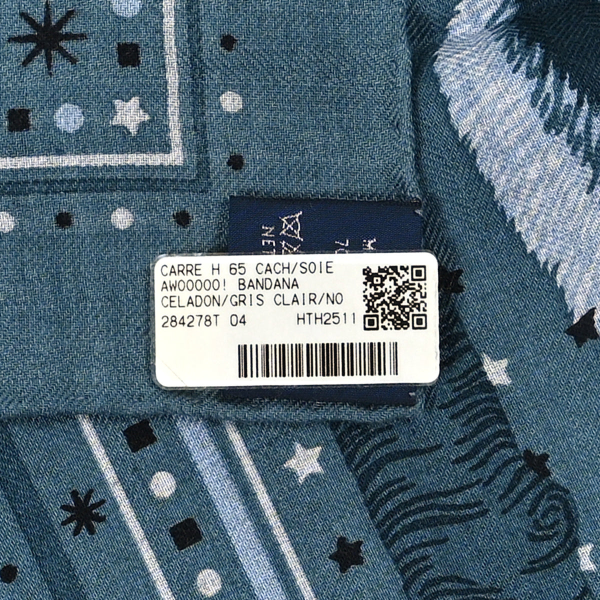 Cashmere Silk Awooooo Scarf 65 Celadon Gris Clair Black