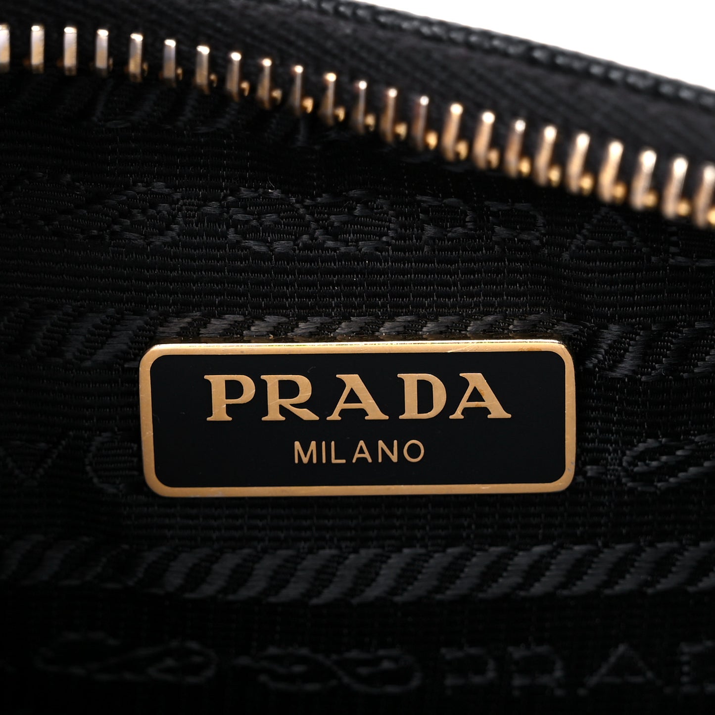 Saffiano Lux Re-Edition 2005 Shoulder Bag Black