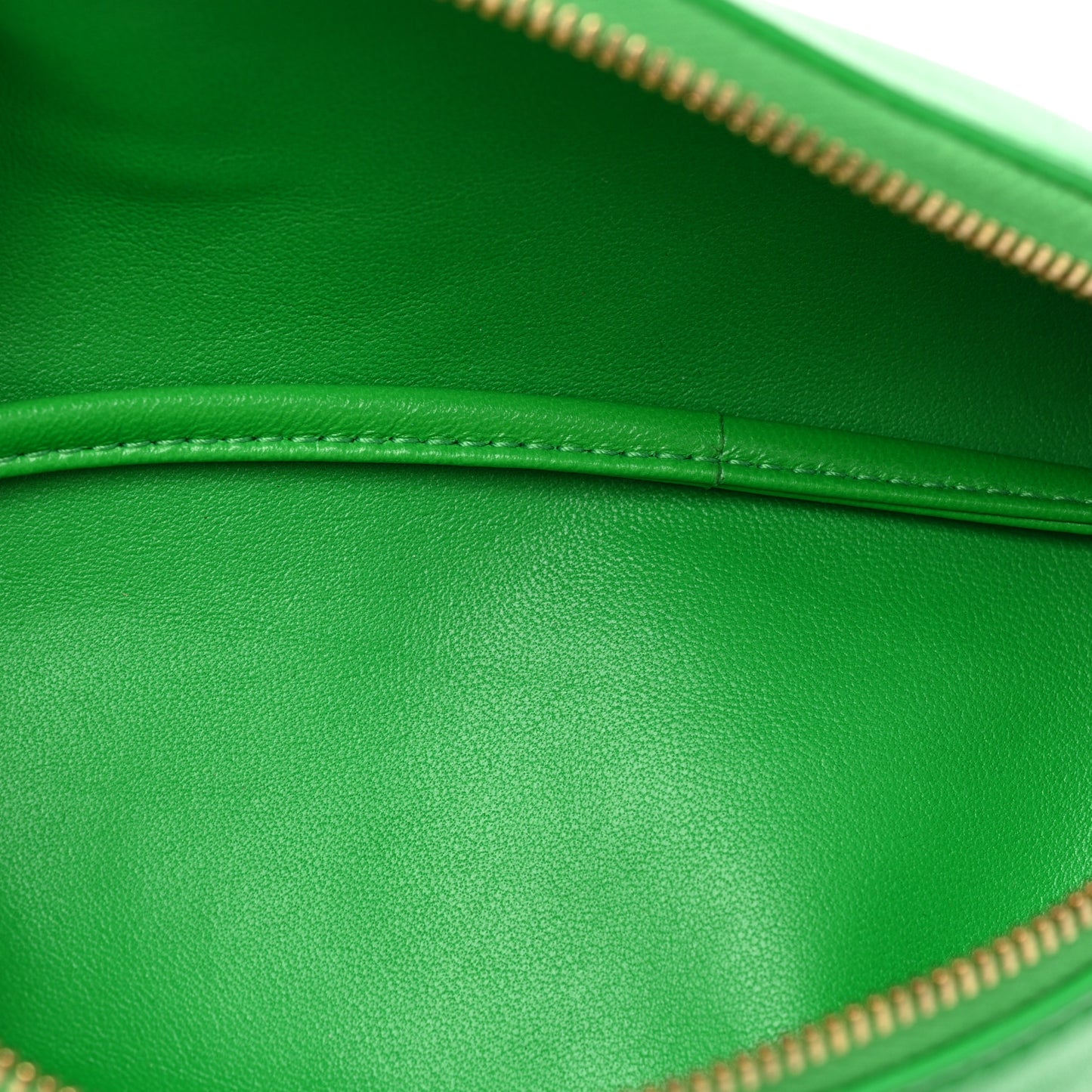 Nappa Intrecciato Pouch On Strap Parakeet