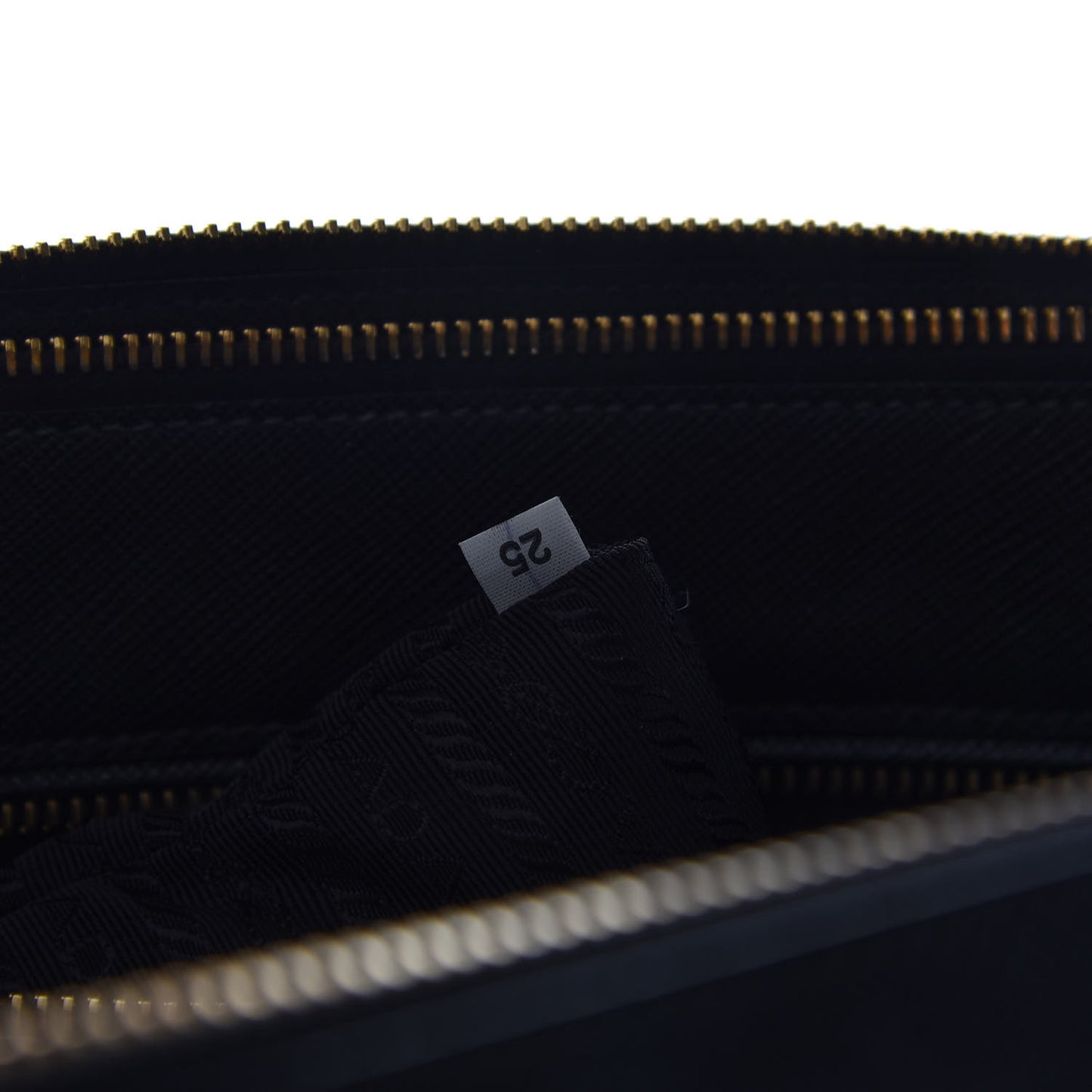 Saffiano Medium Galleria Double Zip Tote Black