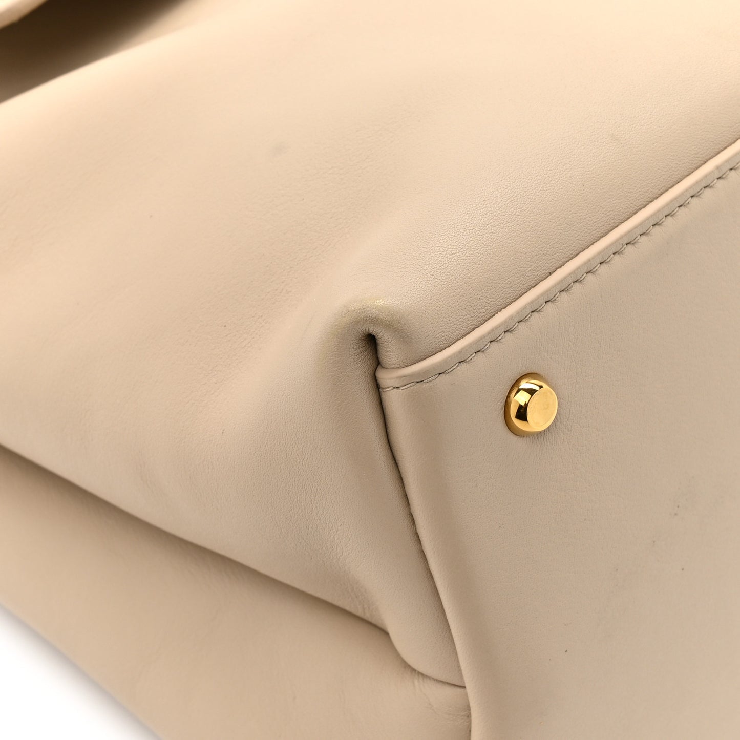 Silky Calfskin Medium Ciao Ciao Ecru