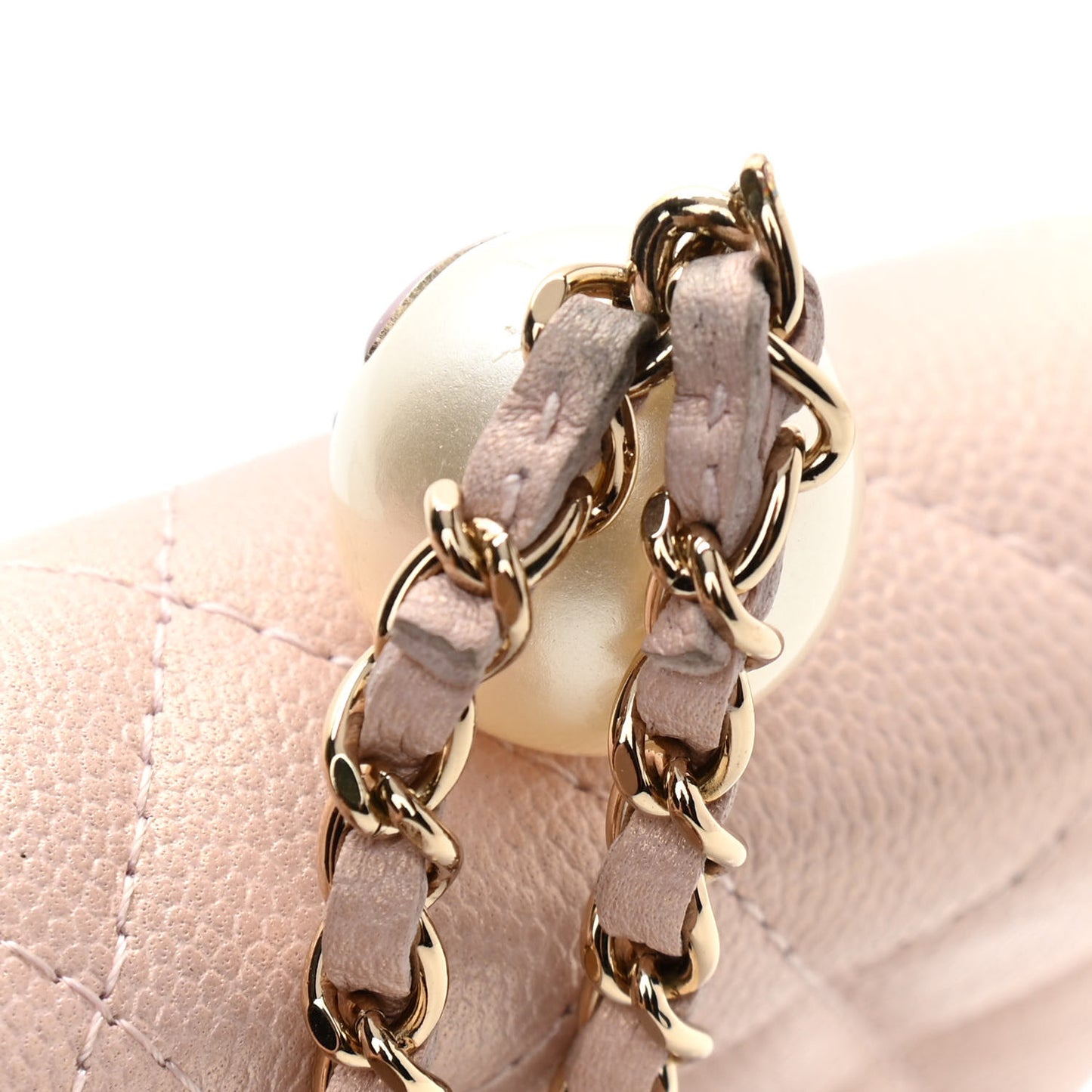 Iridescent Caviar Quilted Pearl On Top Coin Purse With Chain Light Pink
