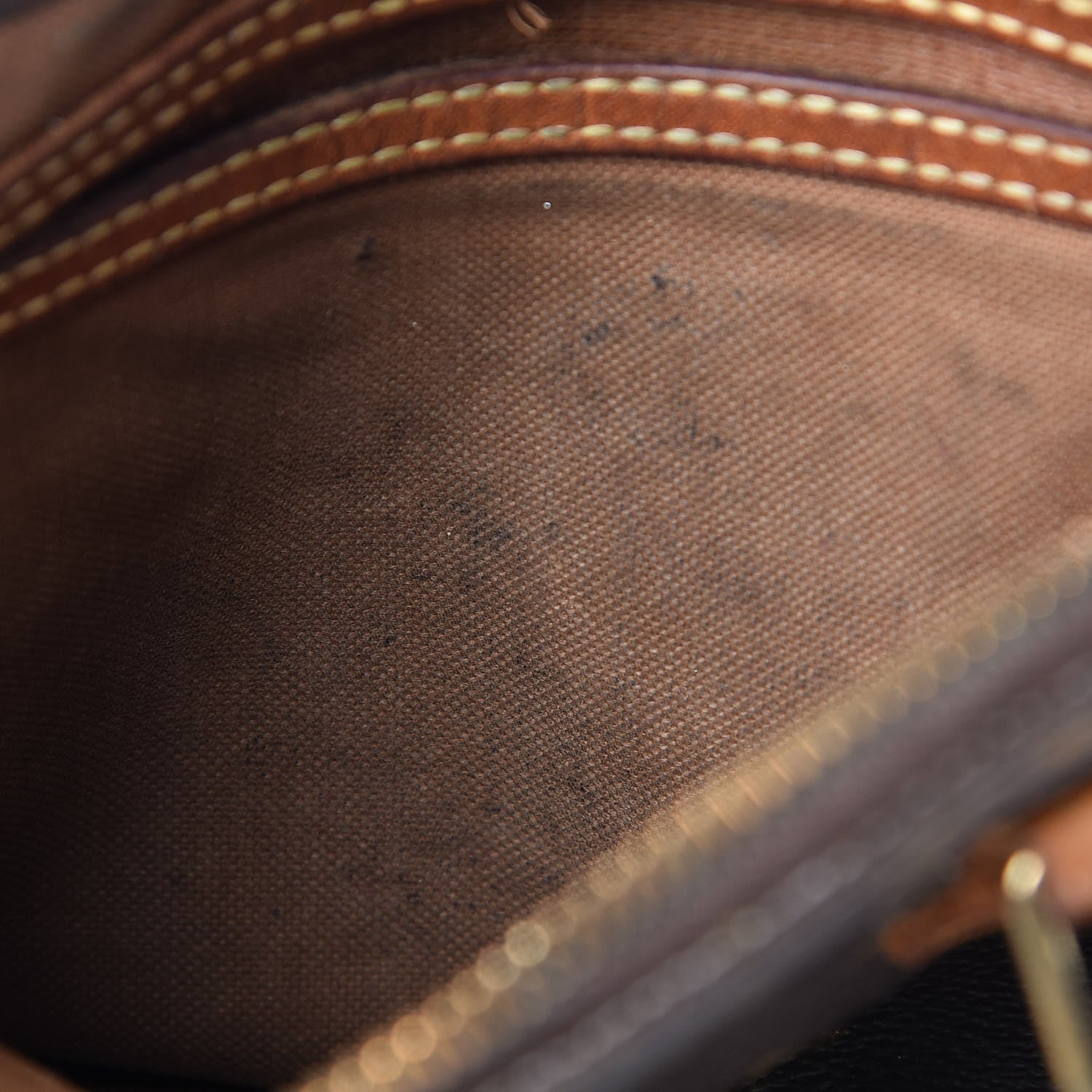 Louis Vuitton Monogram Speedy 25 14 of 37