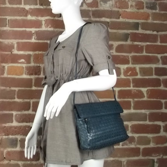 Bottega Veneta Vintage Woven Leather Shoulder Bag 2 of 8