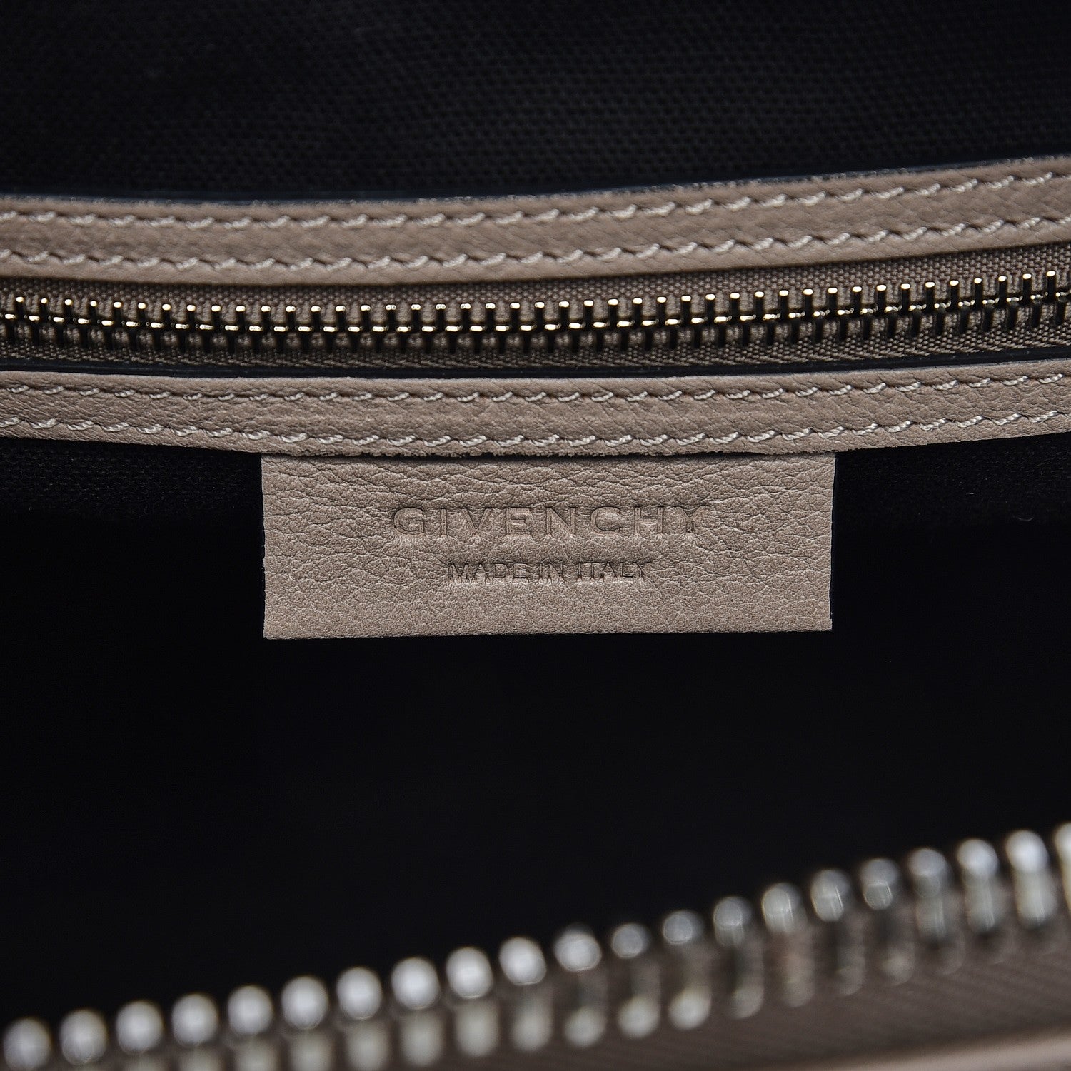 Givenchy Sugar Goatskin Small Antigona Mastic 7 of 8