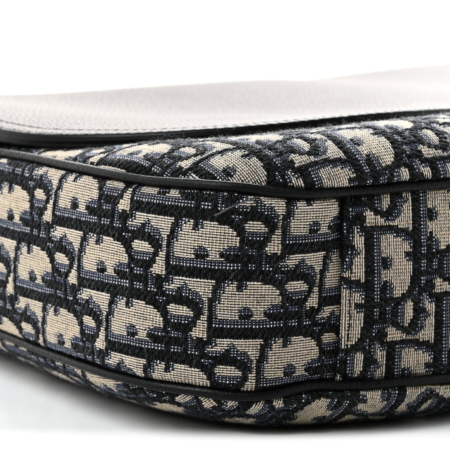 Grained Calfskin Oblique Large Saddle Messenger Black