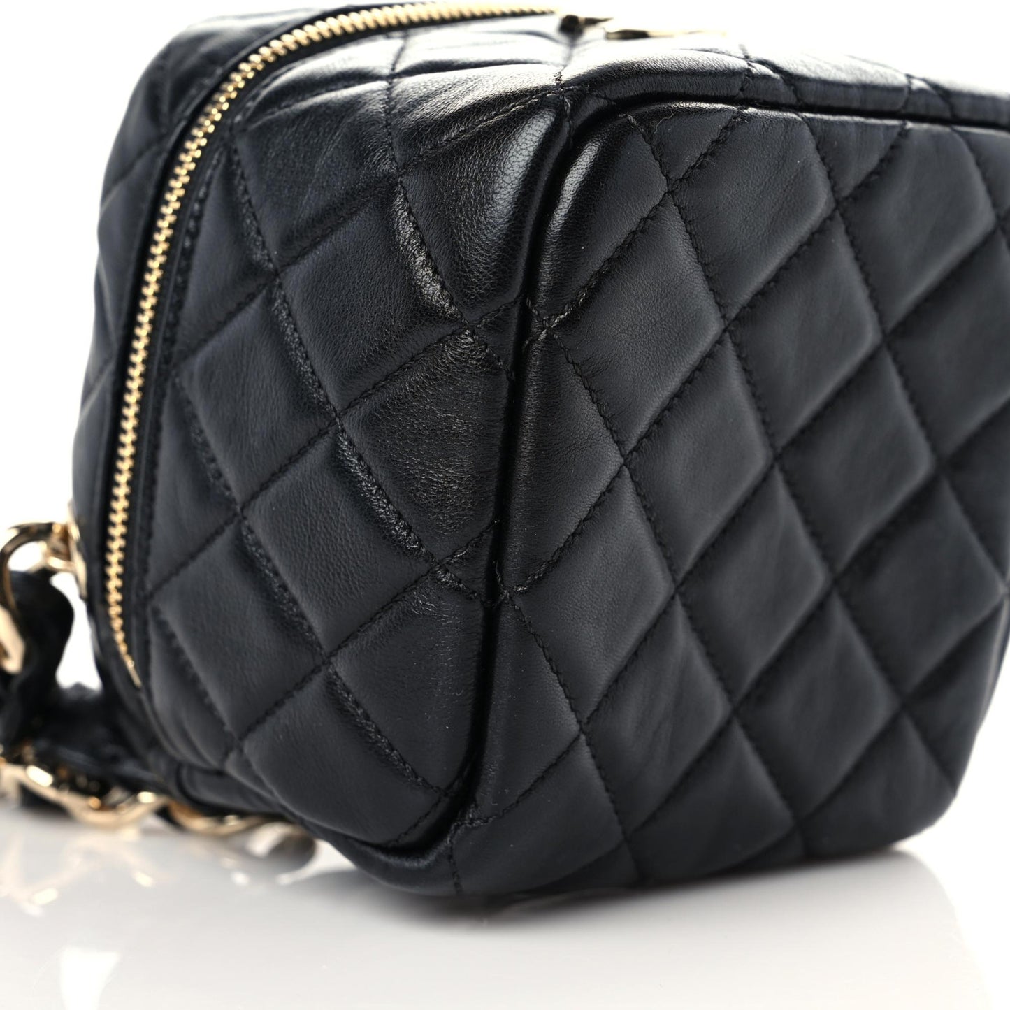 Lambskin Quilted Cube Chain Wristlet Case Black