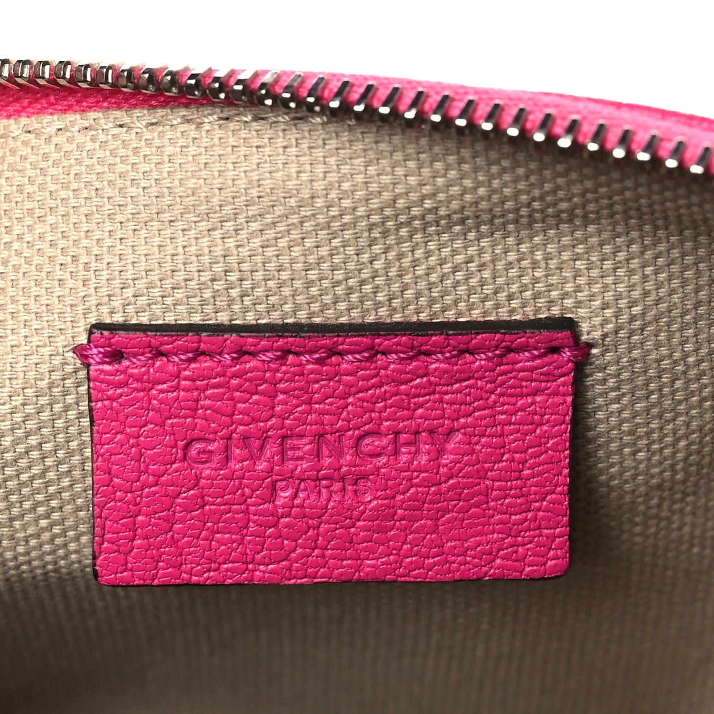 Sugar Goatskin Medium Antigona Pouch Fushia