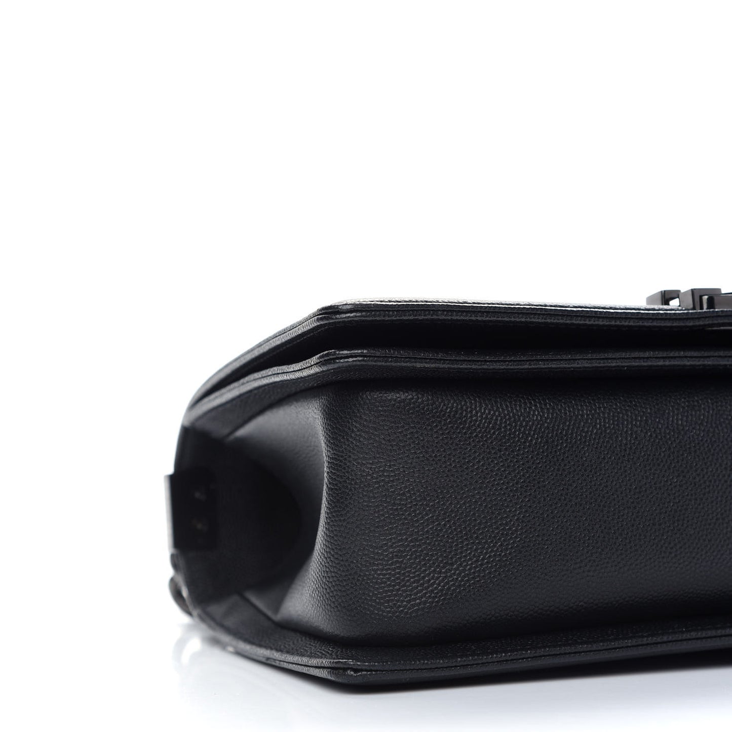 Caviar Quilted Medium Boy Flap So Black