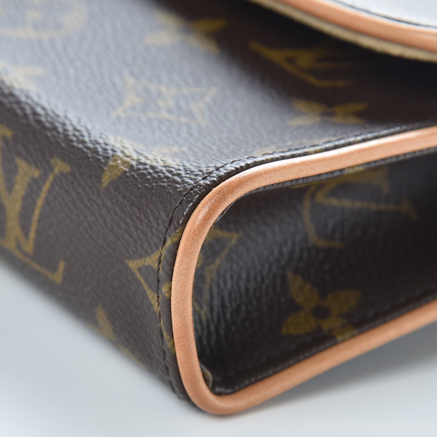 Louis Vuitton Monogram Pochette Florentine S 10 of 10