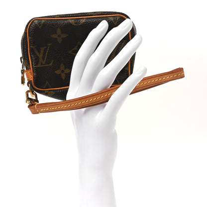 Louis Vuitton Monogram Wapity 2 of 11