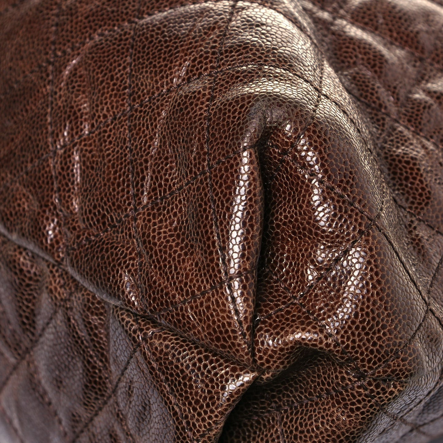 Distressed Glazed Caviar Quilted Large Elastic Tote Brown