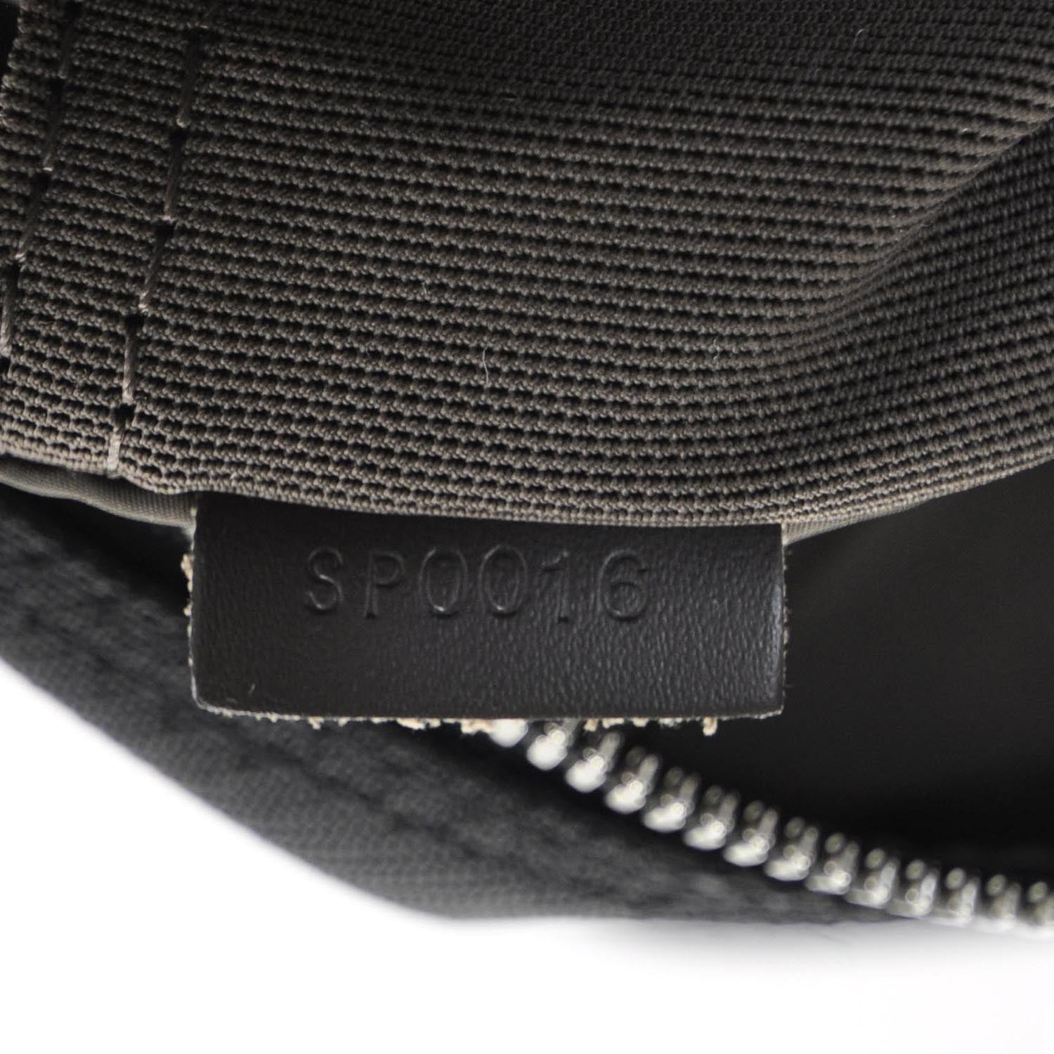 Louis Vuitton Damier Geant Citadin Messenger Black 10 of 11