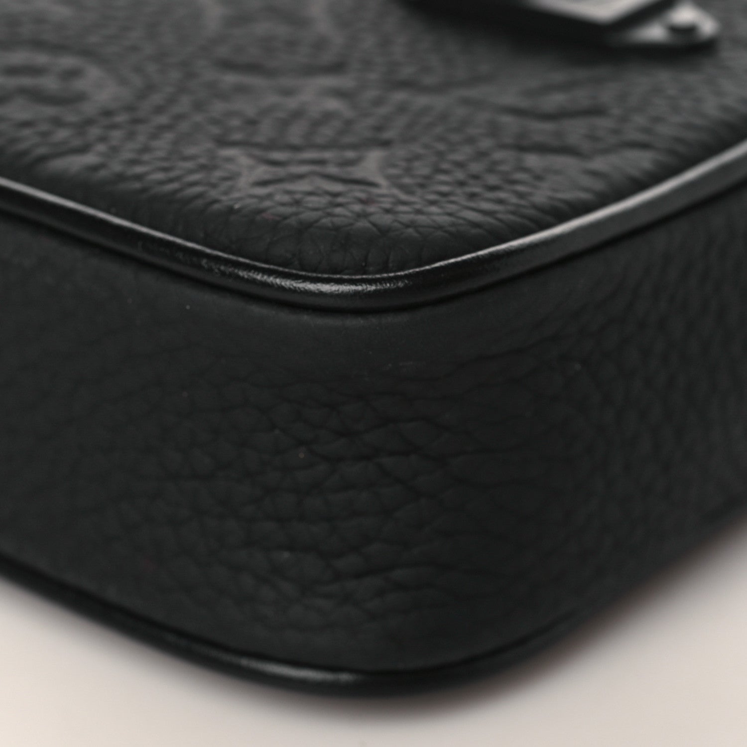 Louis Vuitton Taurillon Monogram Uniformes Solar Ray Soft Pochette Volga Belt Bag Black 8 of 8