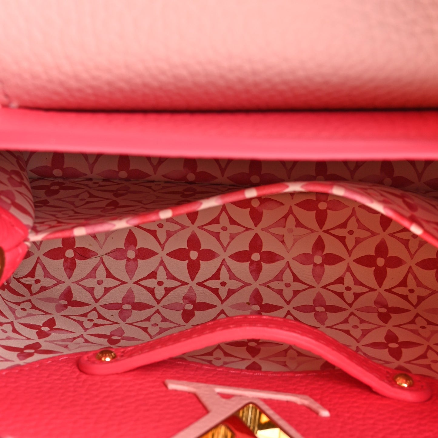 Taurillon Monogram Tile Capucines Mini Dragonfruit Ballet Pink