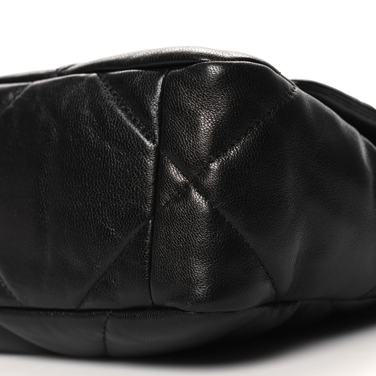 Goatskin Quilted Medium Chanel 19 Flap Black