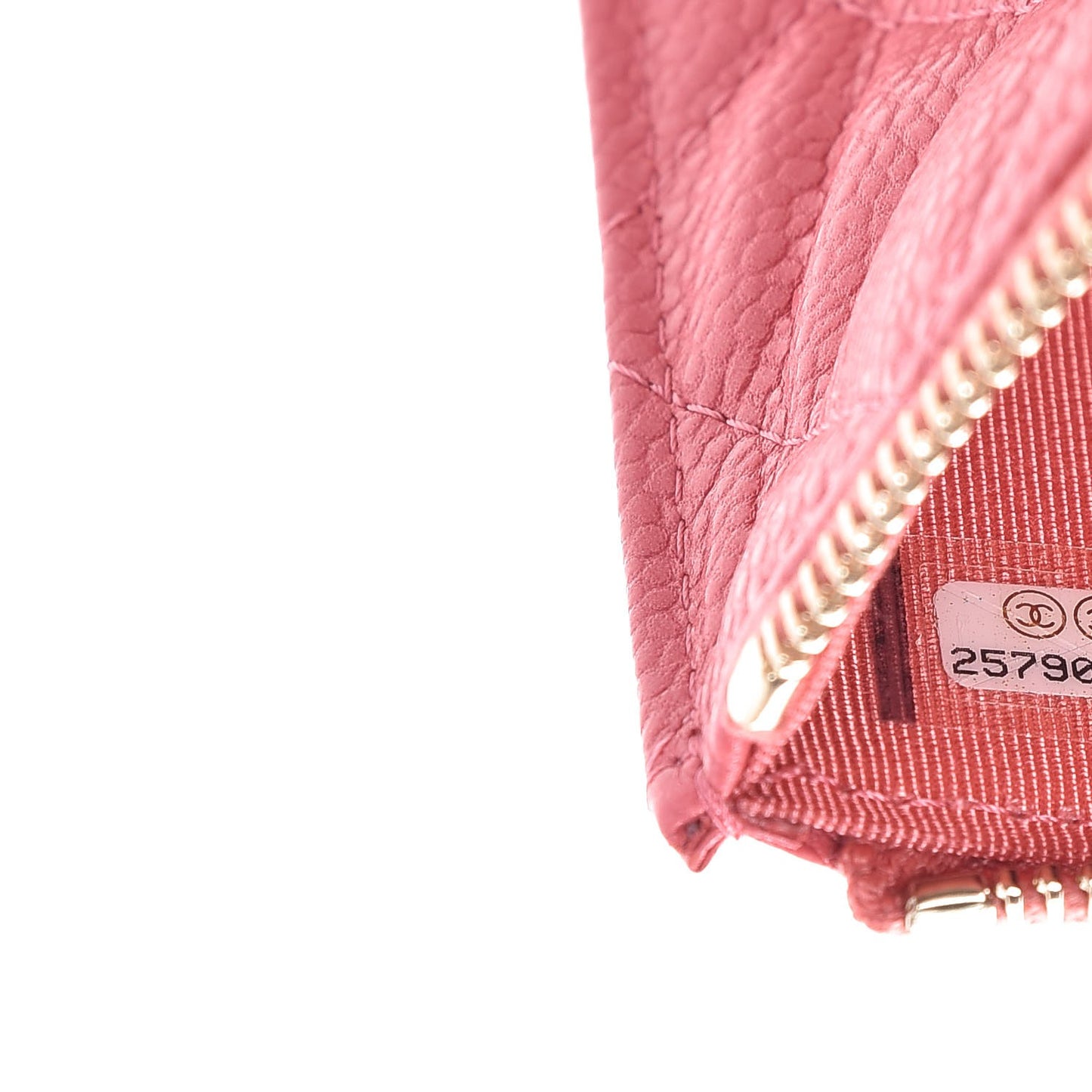 Iridescent Caviar Quilted Classic Zip Pouch Pink