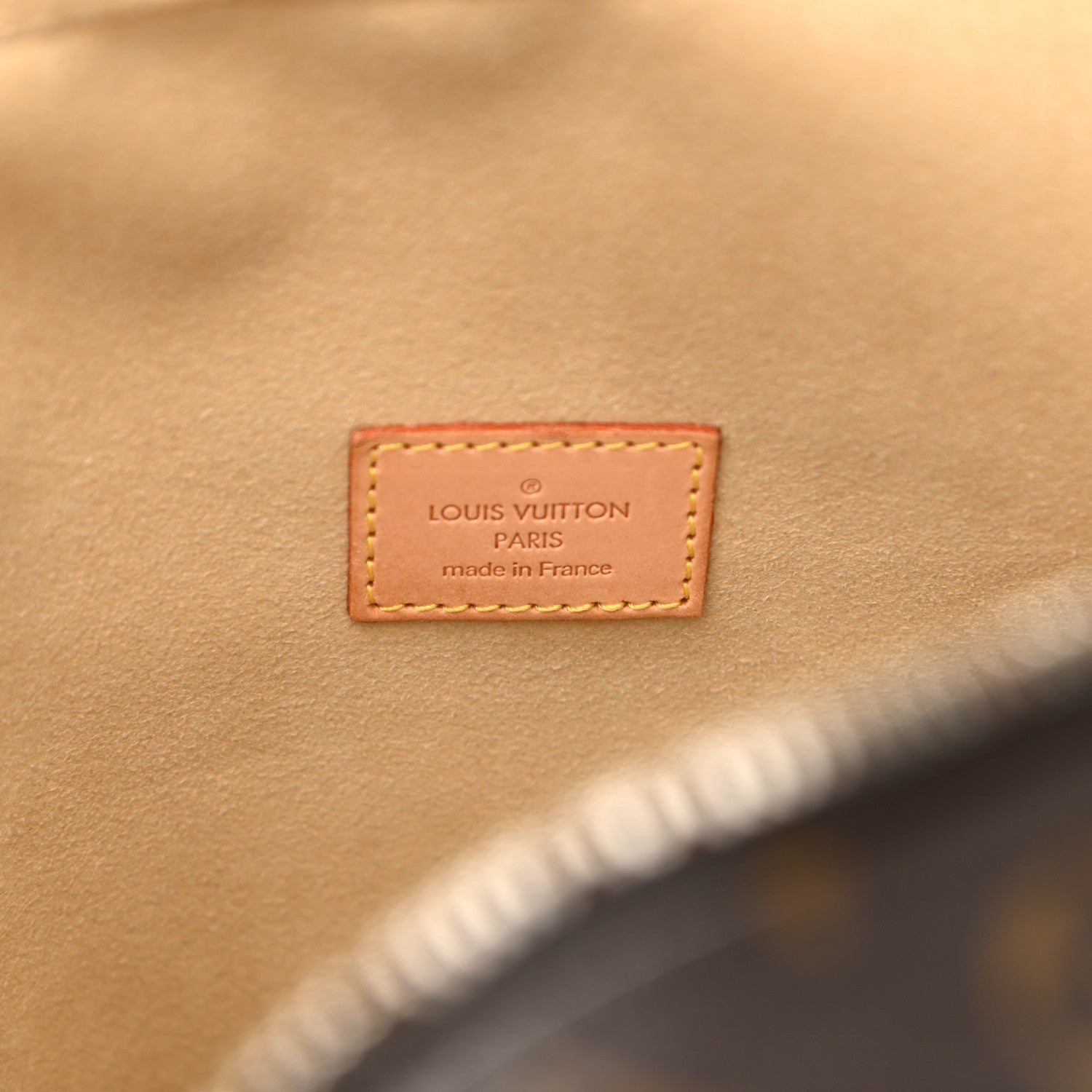 Louis Vuitton Monogram Manhattan GM 6 of 16