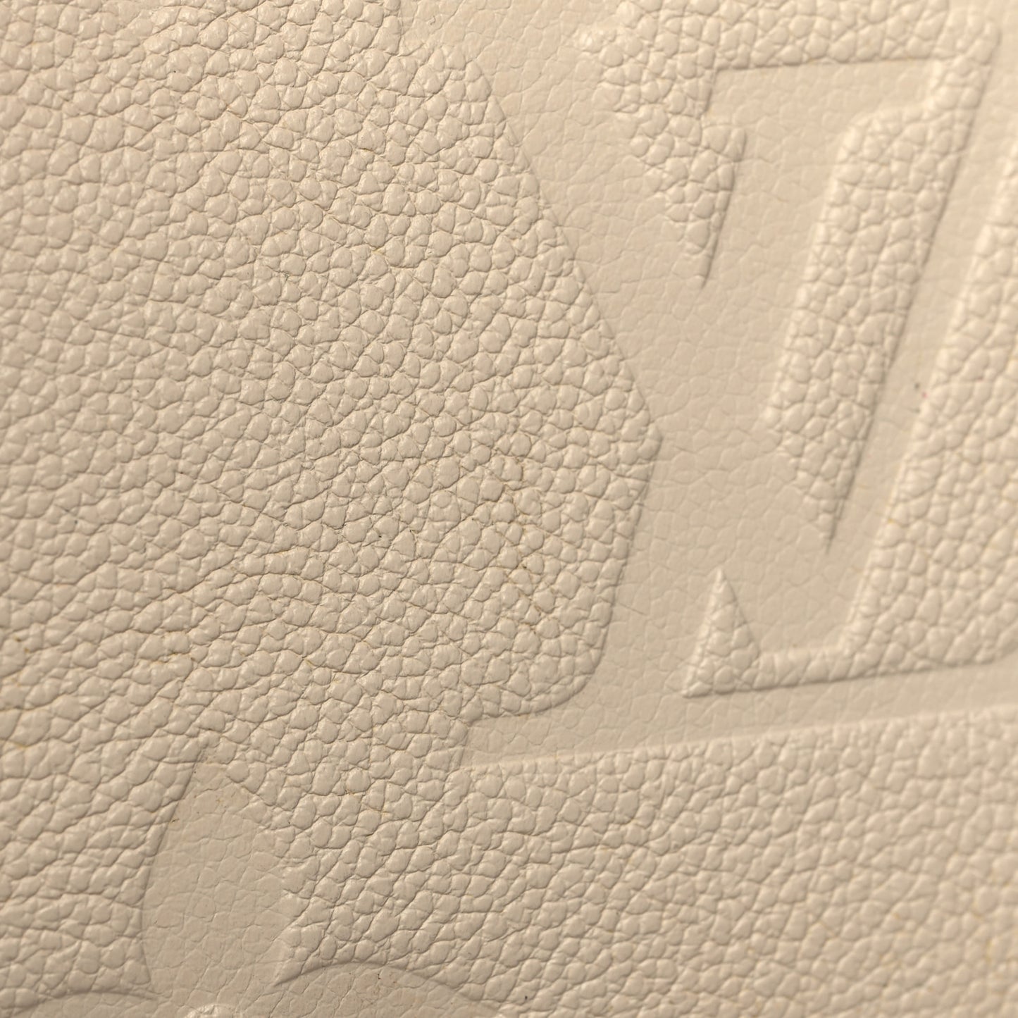 Empreinte Monogram Giant Bagatelle NM Creme