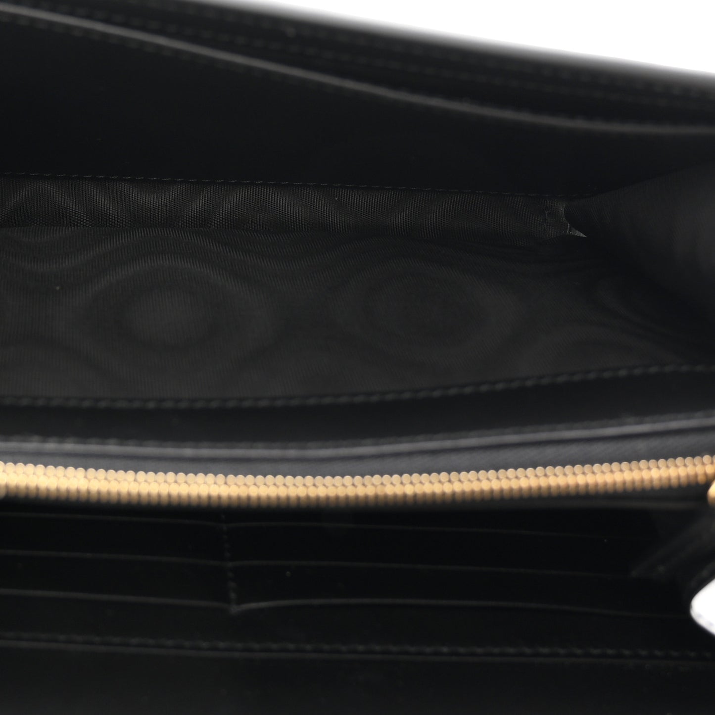 Calfskin GG Debossed Chain Wallet Black