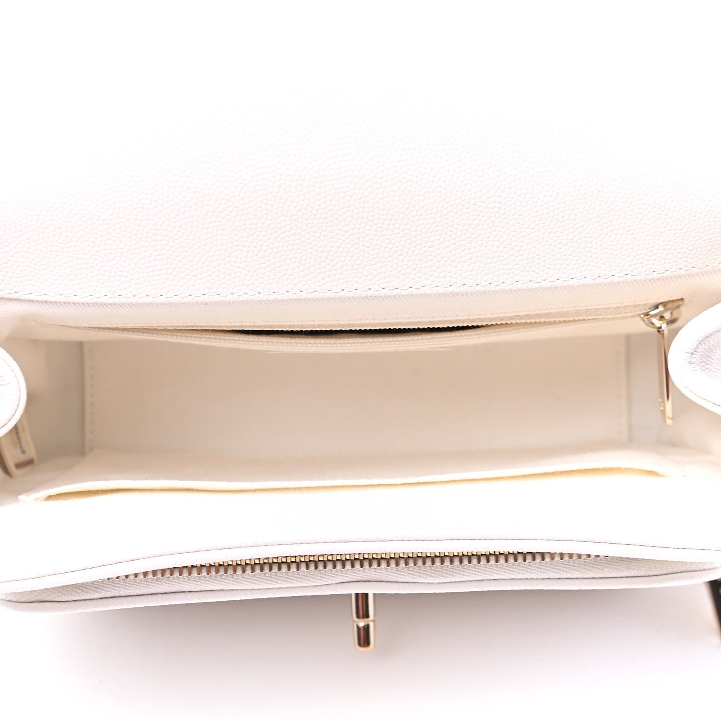 Caviar Quilted Medium Business Affinity Flap White