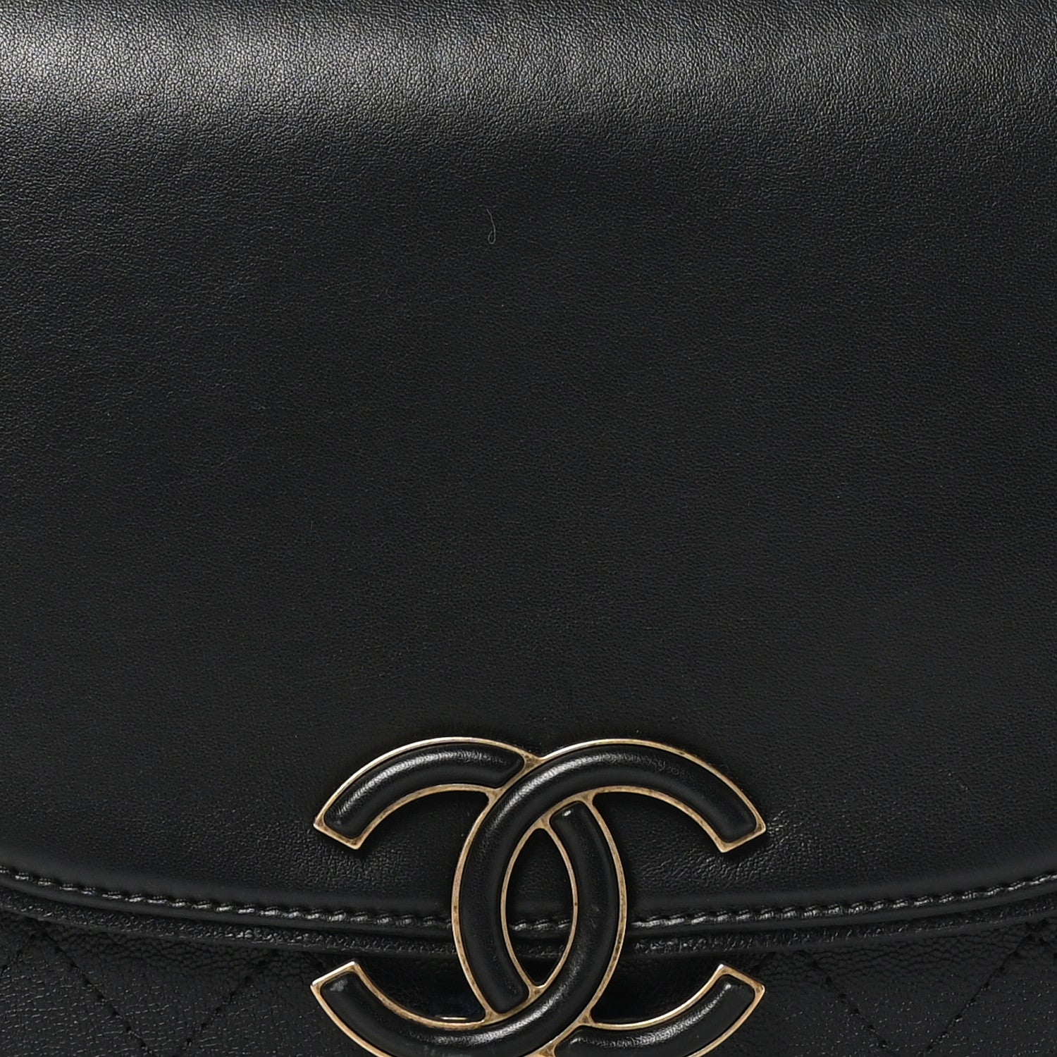 Chanel Shiny Calfskin Goatskin Quilted Medium Coco Curve Messenger Flap Black 8 of 14