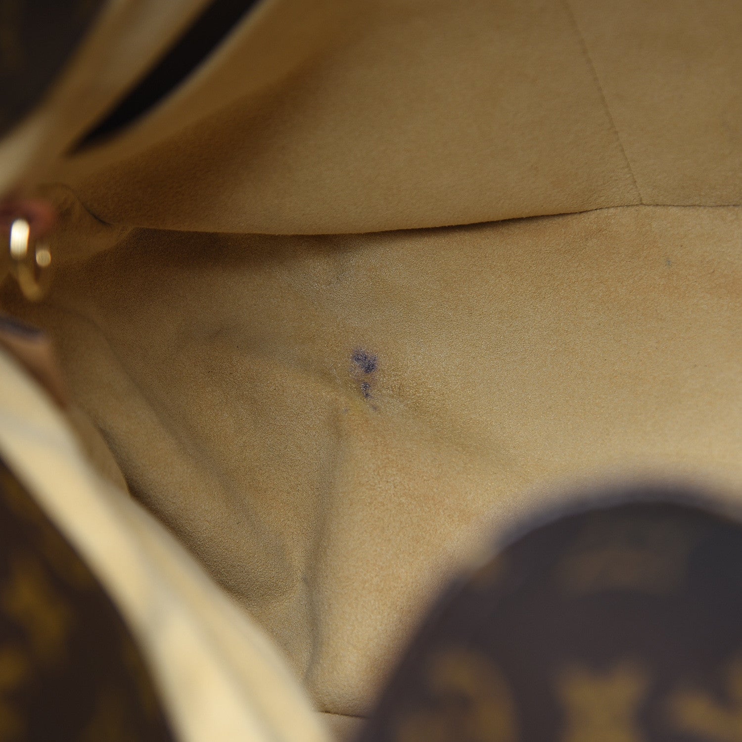 Louis Vuitton Monogram Artsy MM 15 of 16