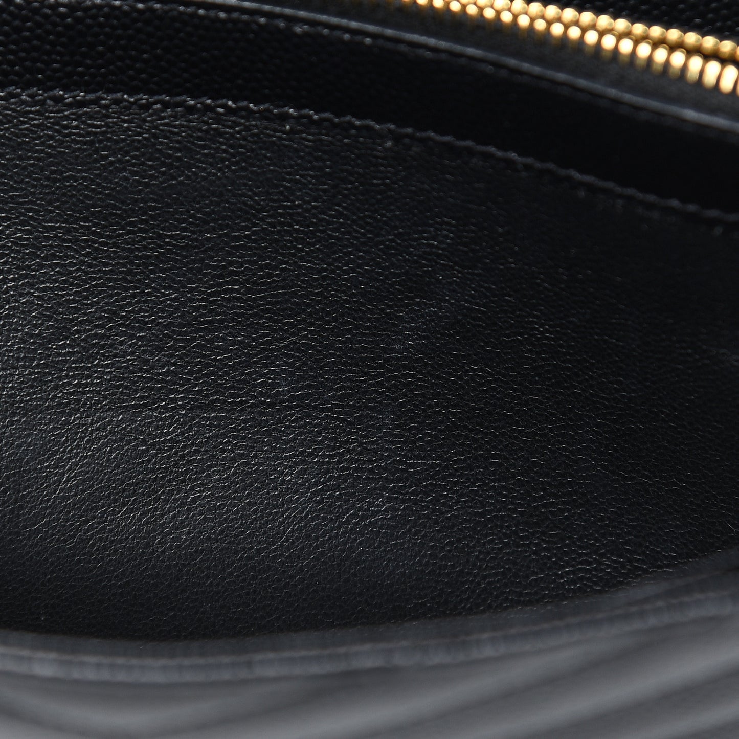 Grain De Poudre Matelasse Chevron Monogram Chain Wallet Black