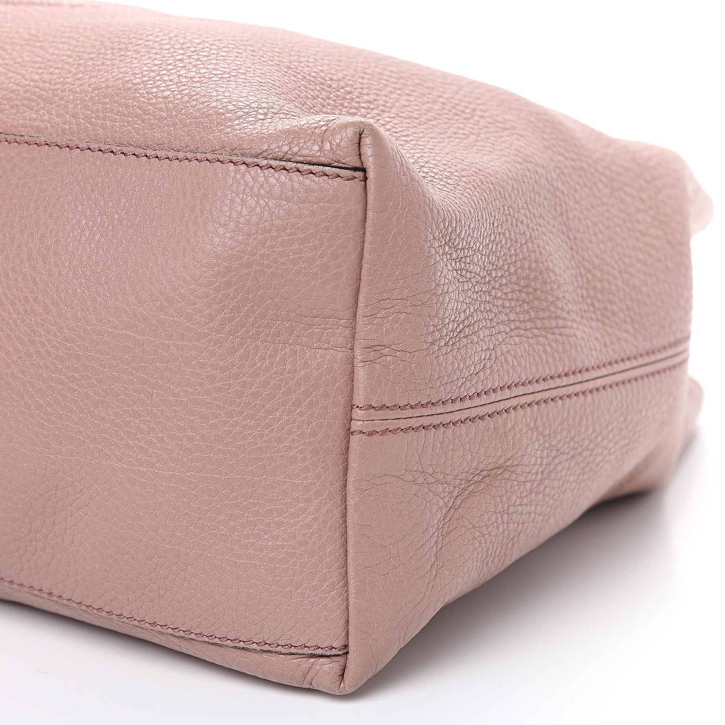 Pebbled Calfskin Medium Soho Chain Shoulder Bag Dark Cipria