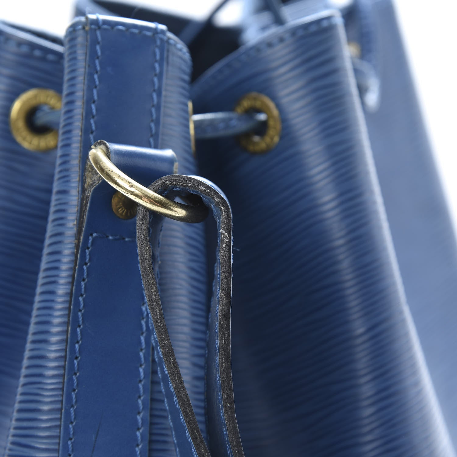 Louis Vuitton Epi Noe Toledo 14 of 16
