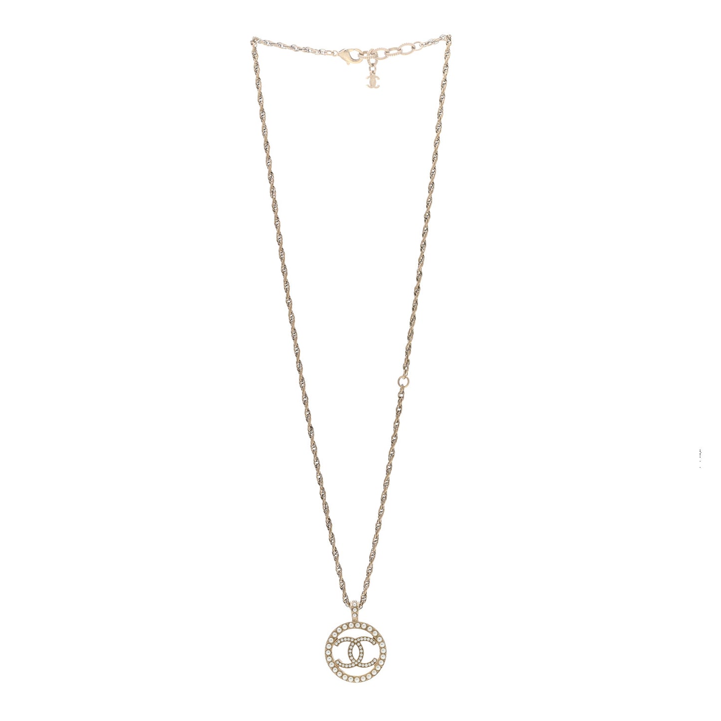 Pearl CC Round Pendant Necklace