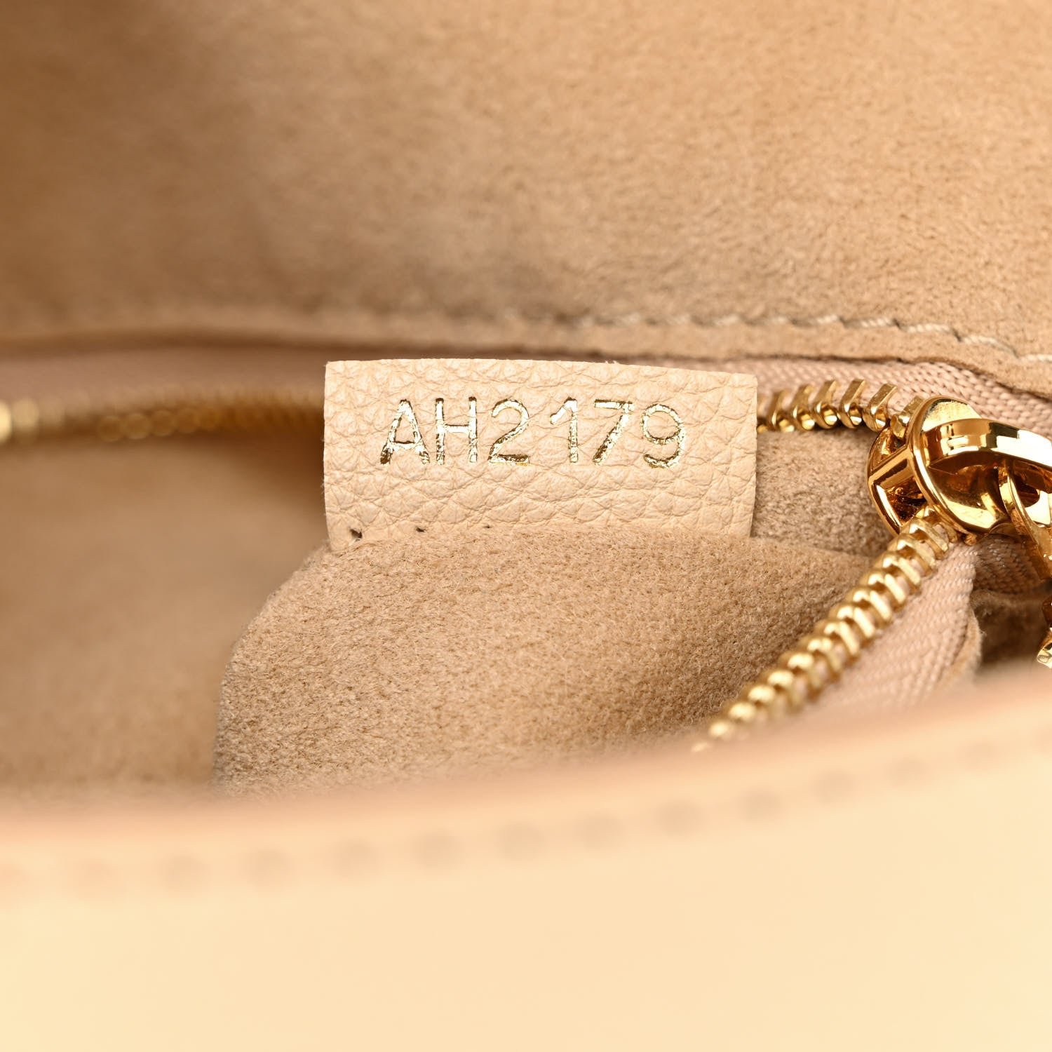 Louis Vuitton Taurillon Volta Mocaccino 7 of 12