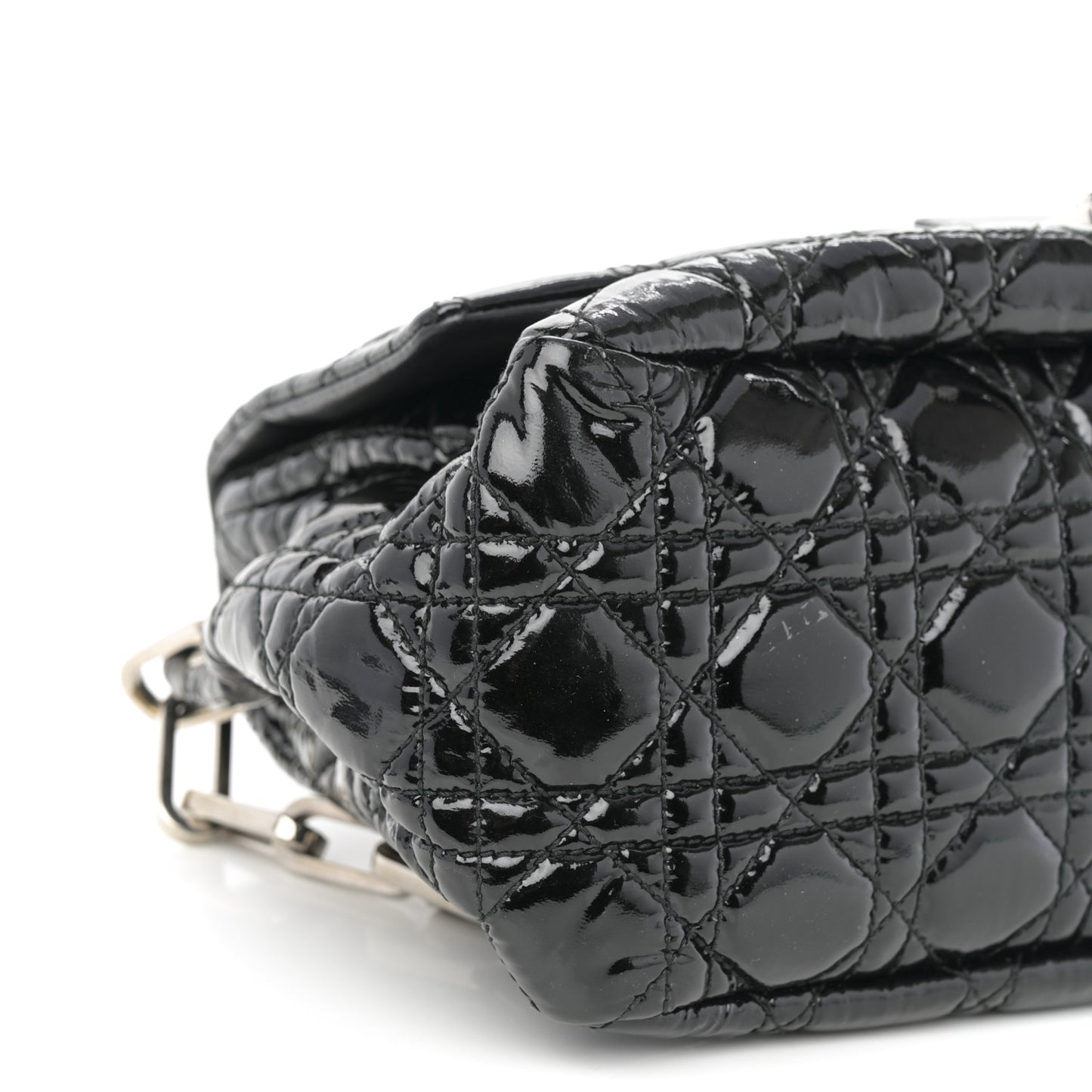 Patent Cannage New Lock Flap Black