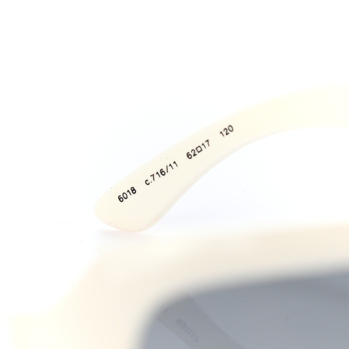 CC Sunglasses 6018 White