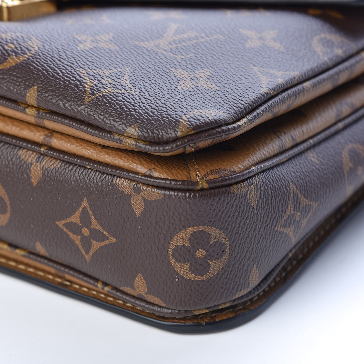 Reverse Monogram Pochette Metis