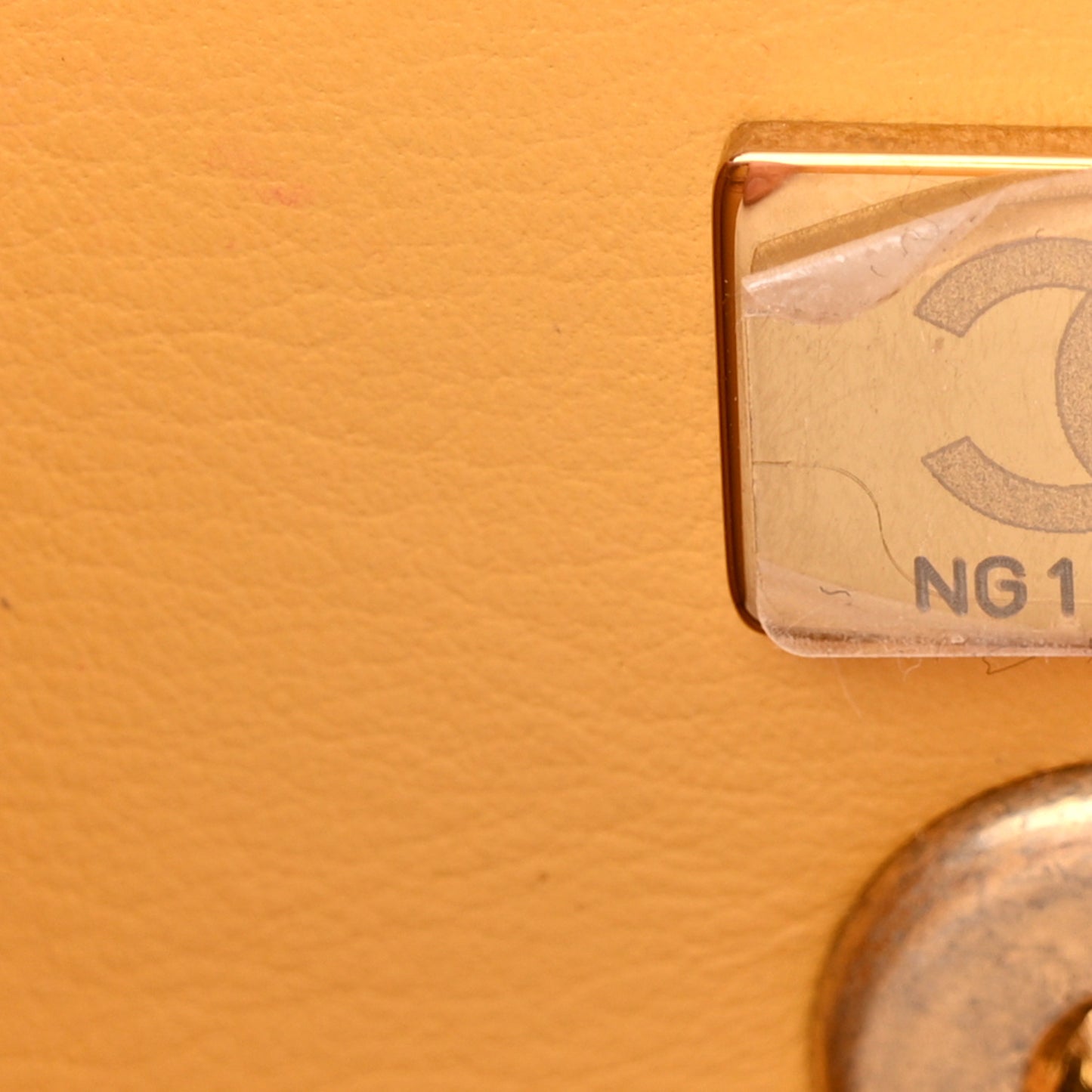 Caviar Quilted Chain Frame Flap Yellow