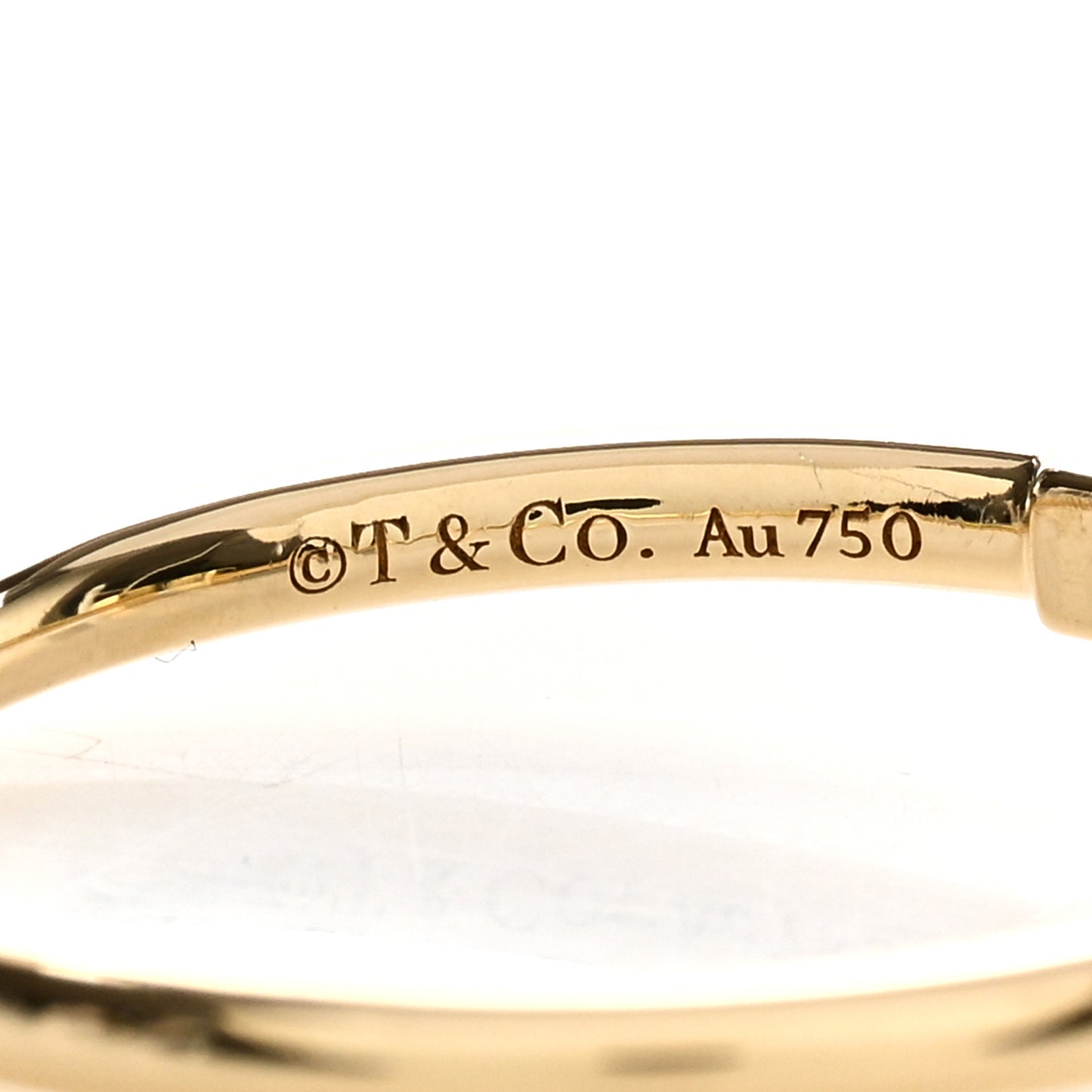 18K Yellow Gold T Wire Ring 54 7