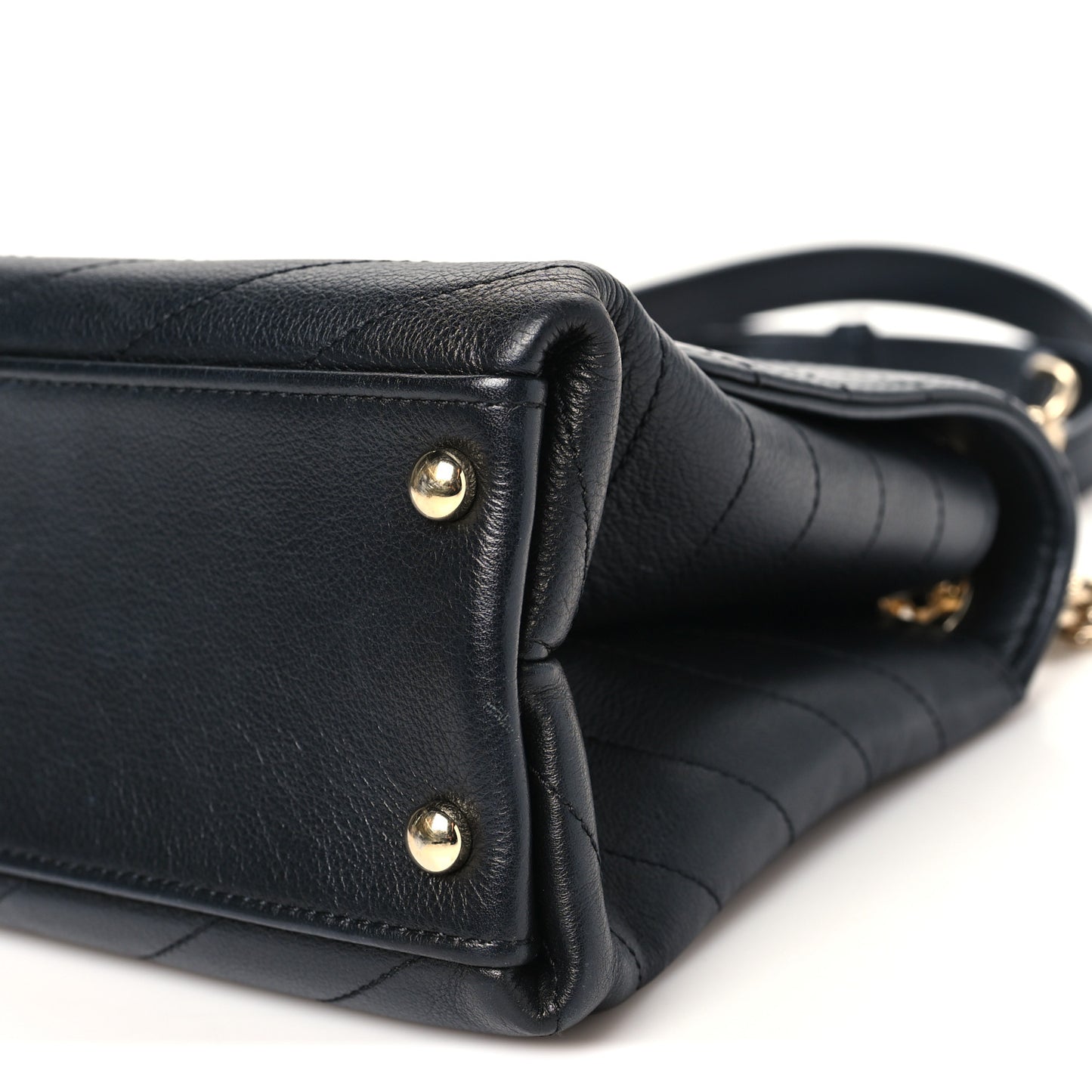 Grained Calfskin Chevron Stitched Small Chic Top Handle Flap Black