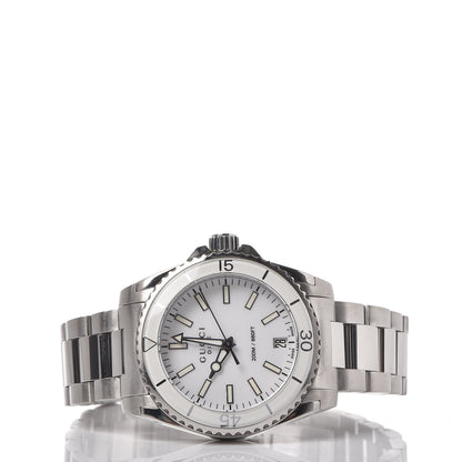 Gucci Stainless Steel 32mm Dive Quartz Watch White 3 of 7