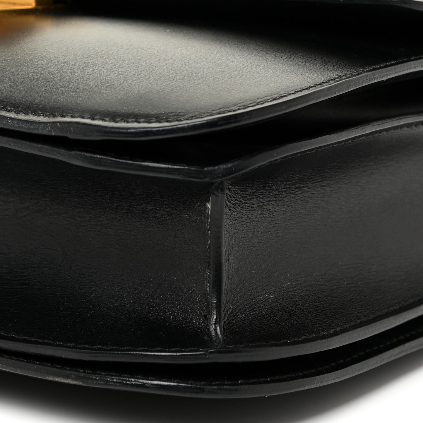 Box Calfskin Medium Classic Box Flap Bag Black