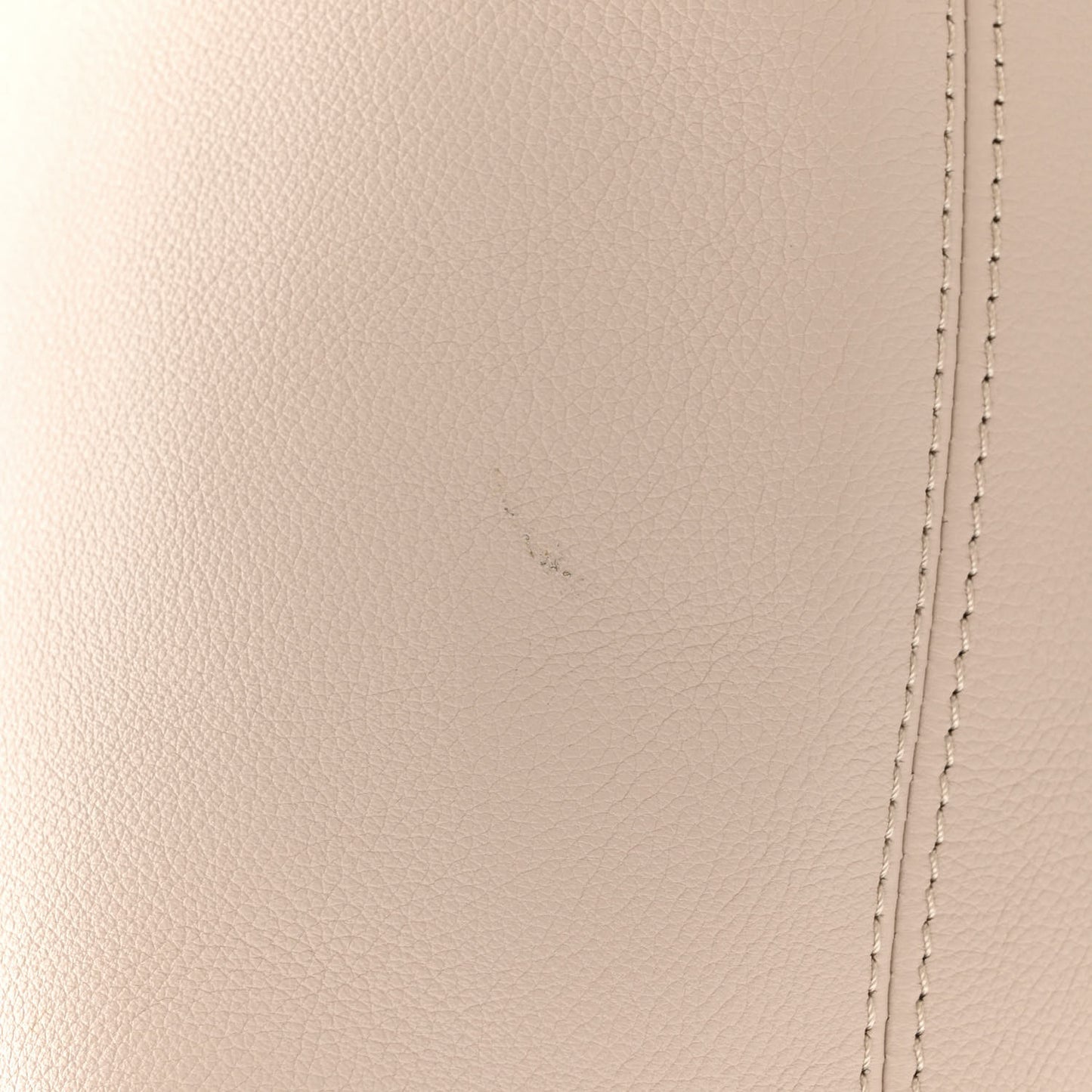 Grained Calfskin Low Key Hobo MM Limestone