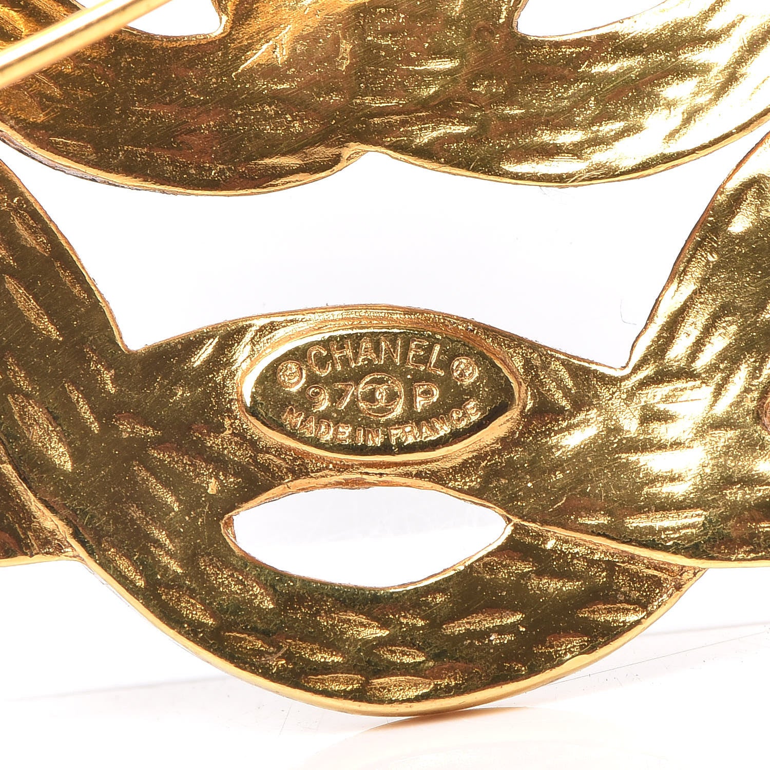 Chanel CC Brooch Gold 4 of 4