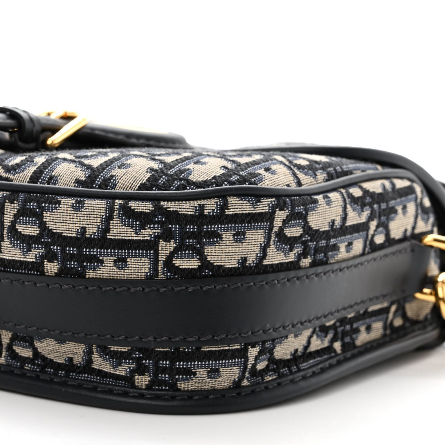 Oblique Medium Bobby Flap Blue