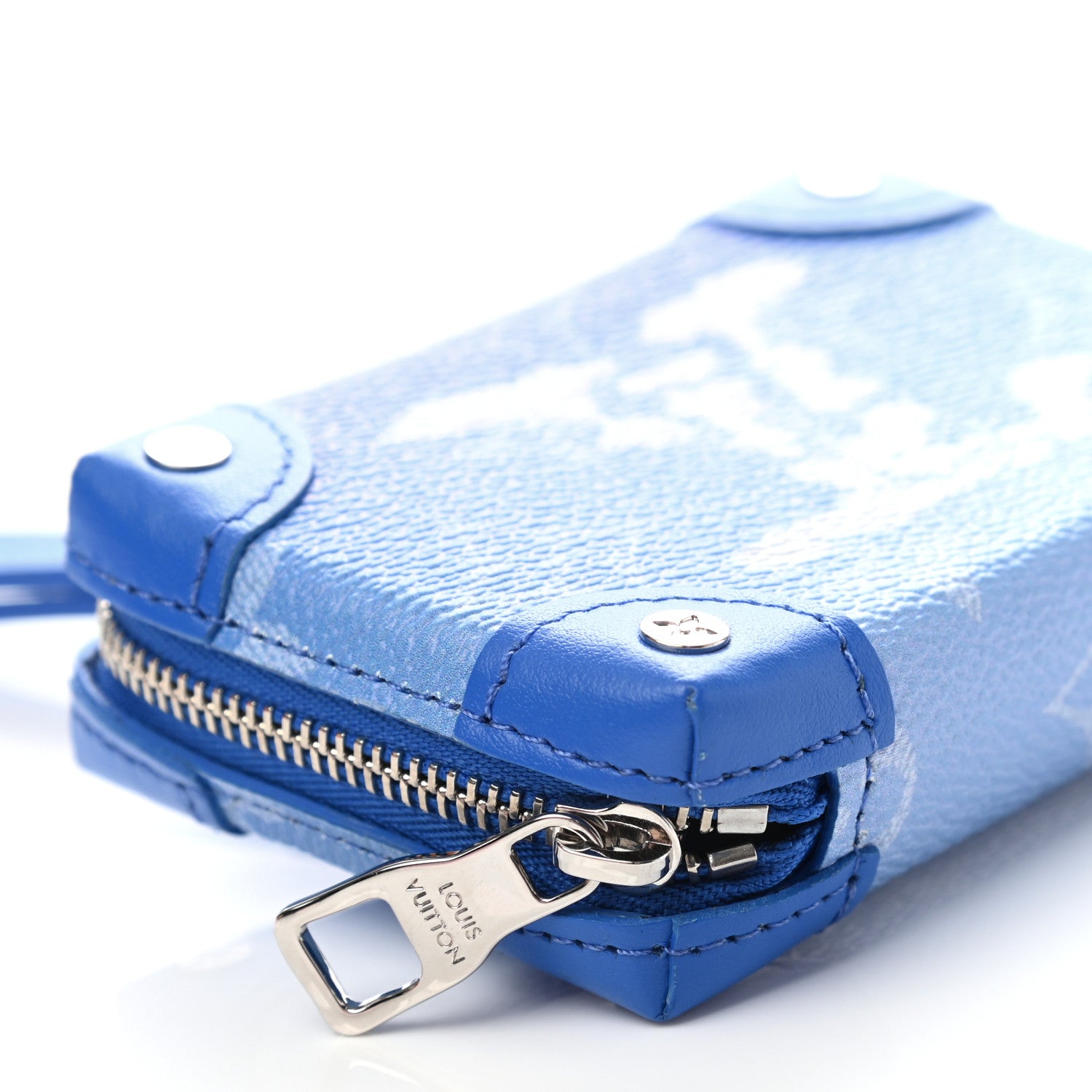 Louis Vuitton Monogram Clouds Soft Trunk NW 5 of 9