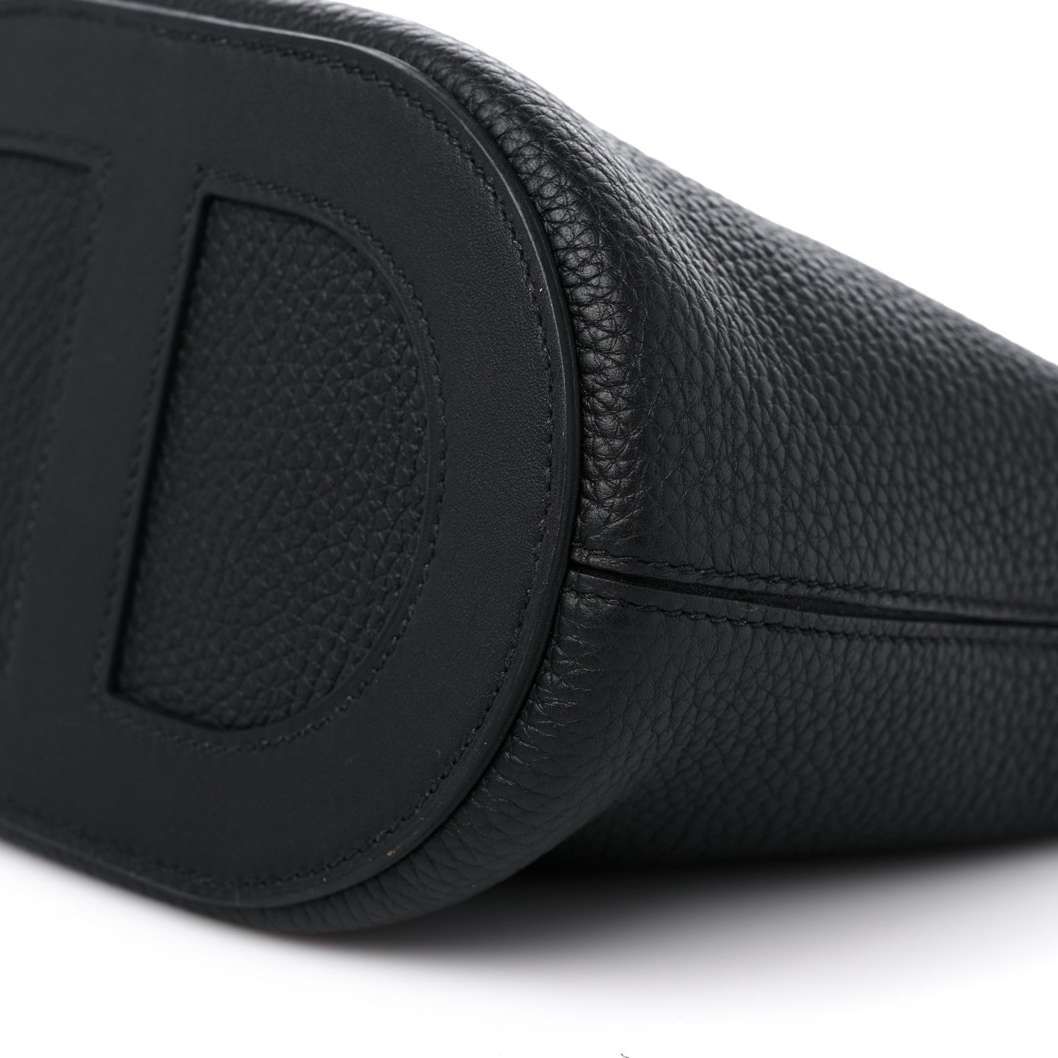 Hermes Taurillon Clemence Swift In-The-Loop 18 Bag Black 9 of 10
