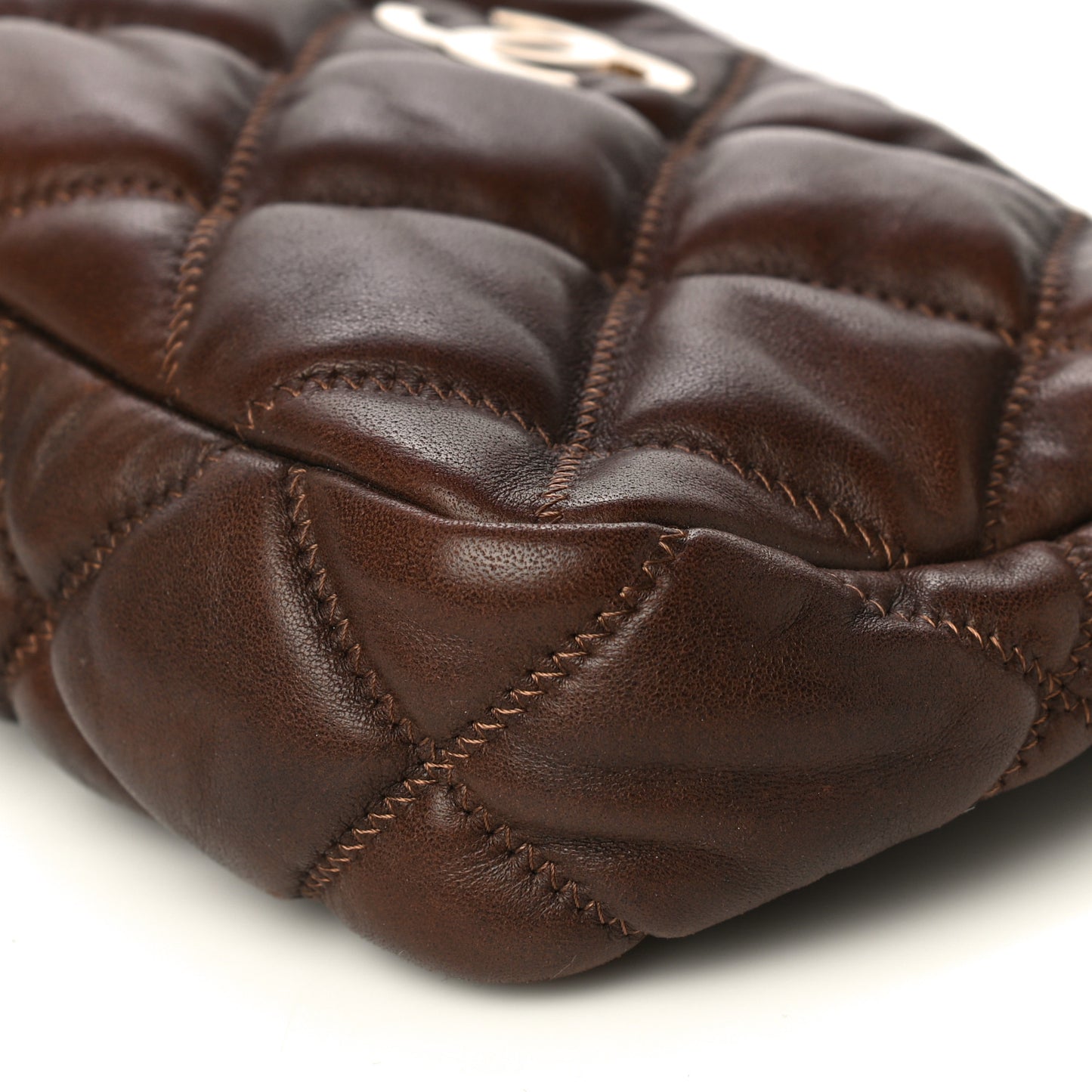 Lambskin Bubble Quilt Pochette Brown