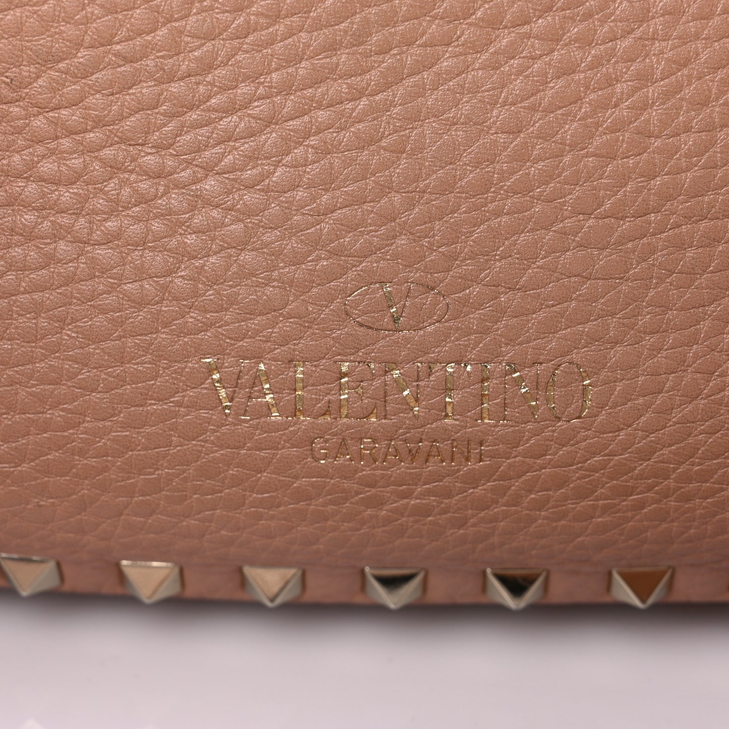 Pebbled Calfskin Small Rockstud Flip-Lock Messenger Bag Soft Noisette