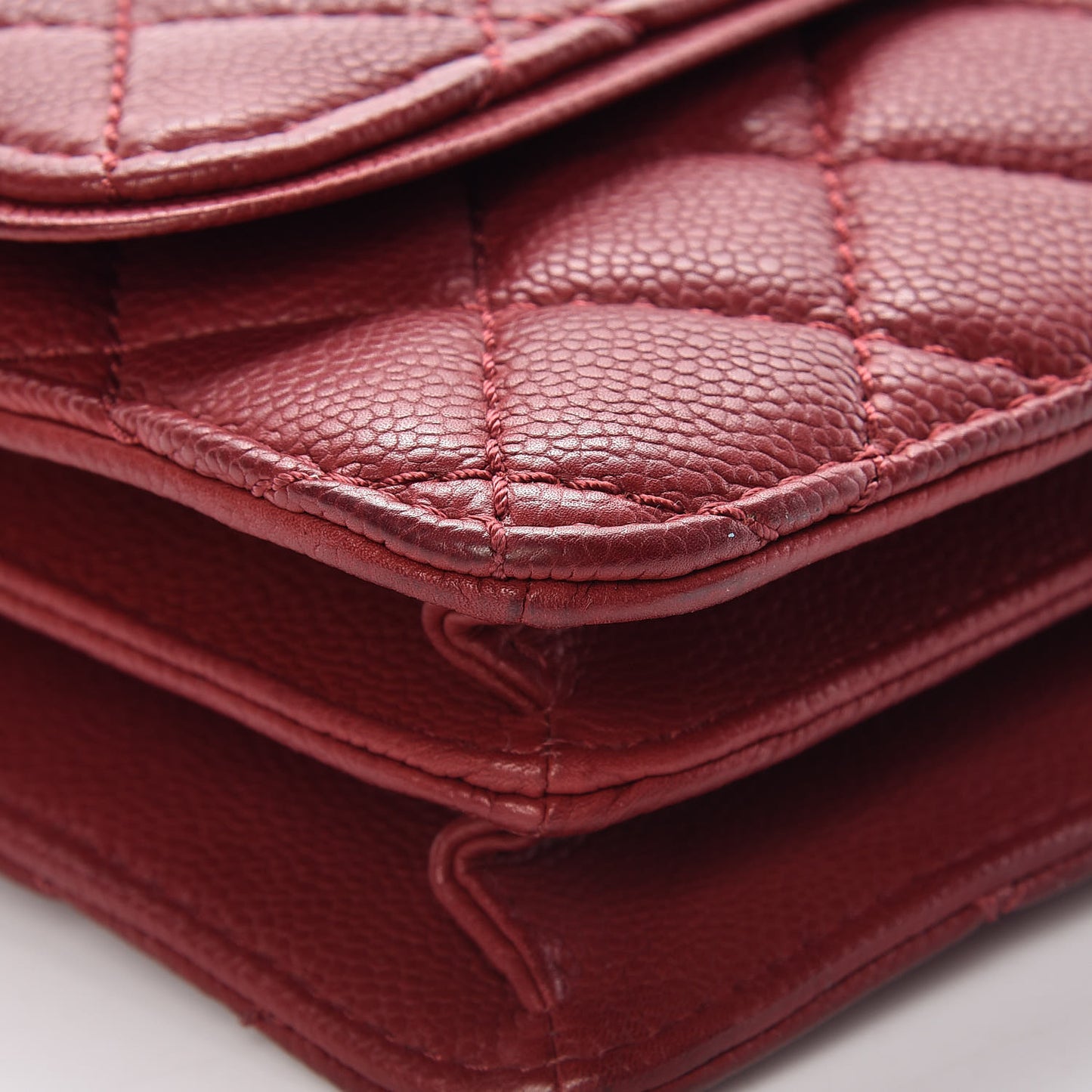Caviar Quilted Flap With Chain Red
