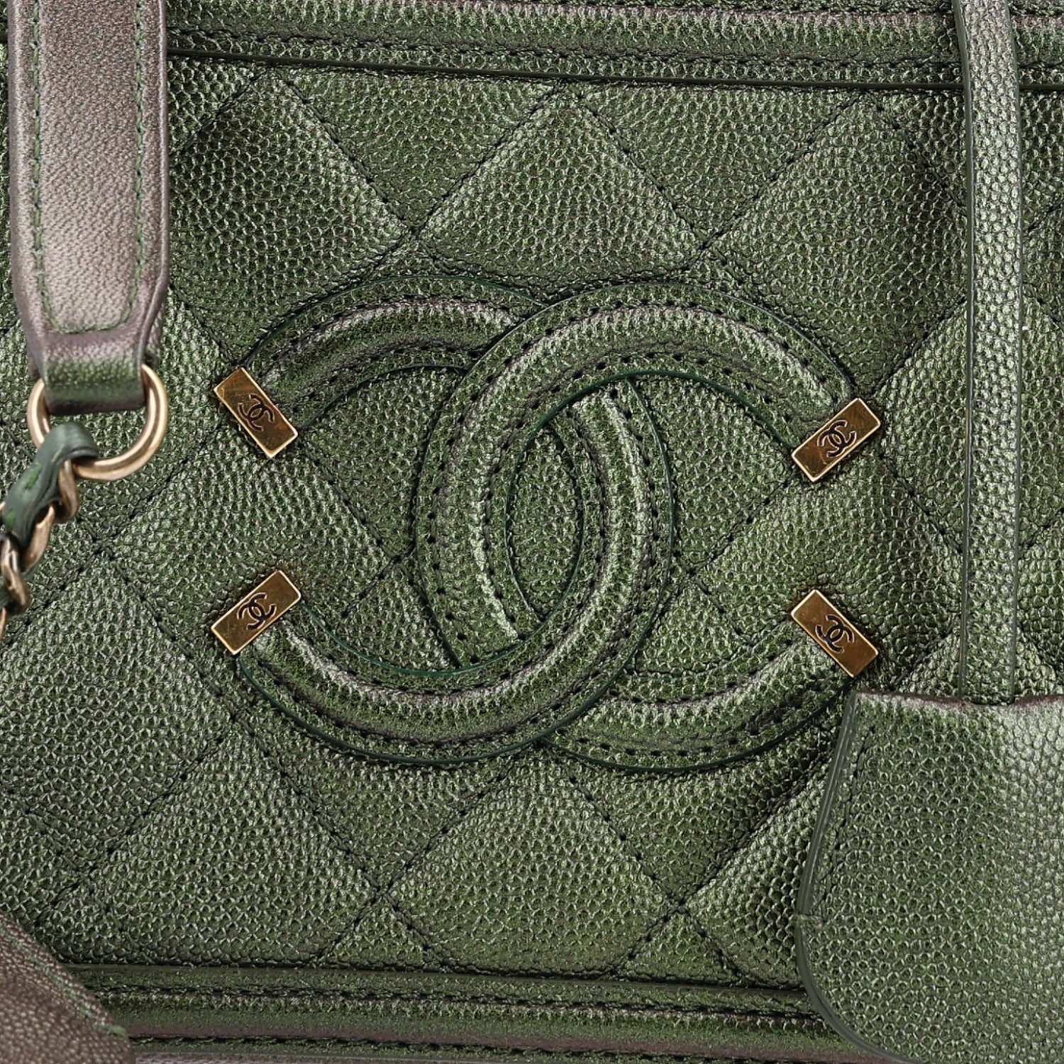 Chanel Iridescent Caviar Quilted Small CC Filigree Vanity Case Green 8 of 10